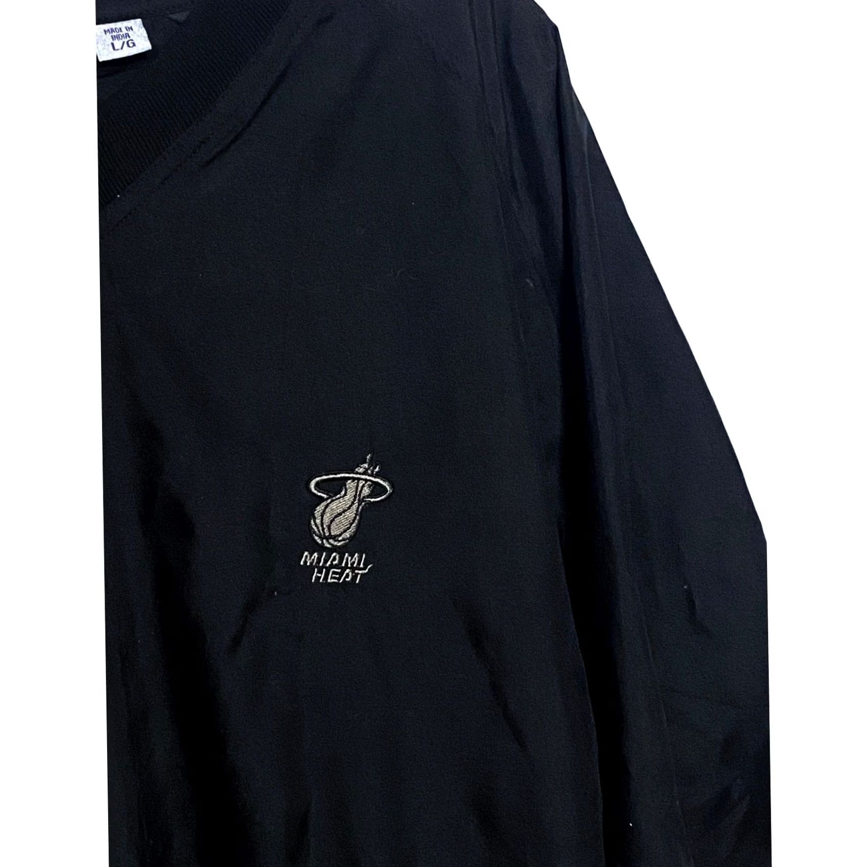 Reebok VINTAGE Reebok Miami Heat Pullover Windbreaker Shirt Mens L Black V-Neck Athleisure Streetwear Fashion Size US L / EU 52-54 / 3 - 2 Thumbnail