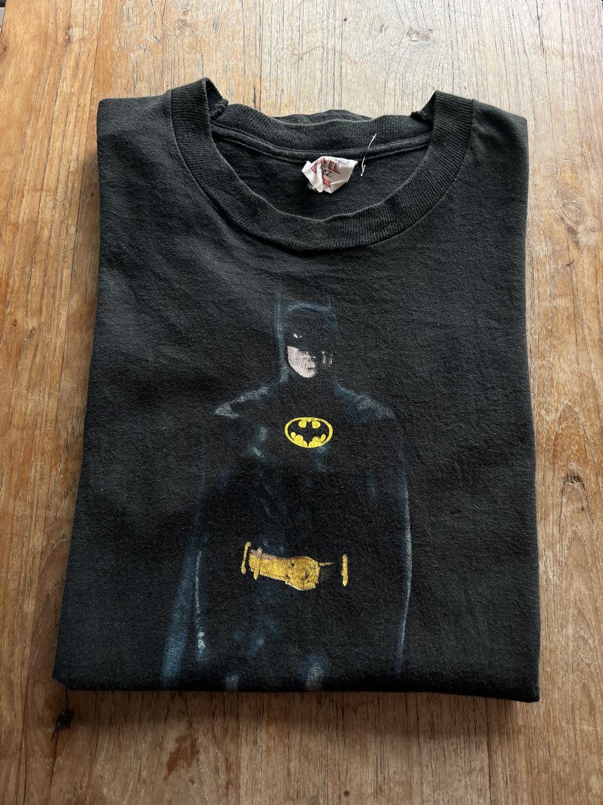 DC Comics × Vintage Vintage BATMAN 1989’s DC COMICS Novel Teez Design Tshirt Size US S / EU 44-46 / 1 - 1 Thumbnail
