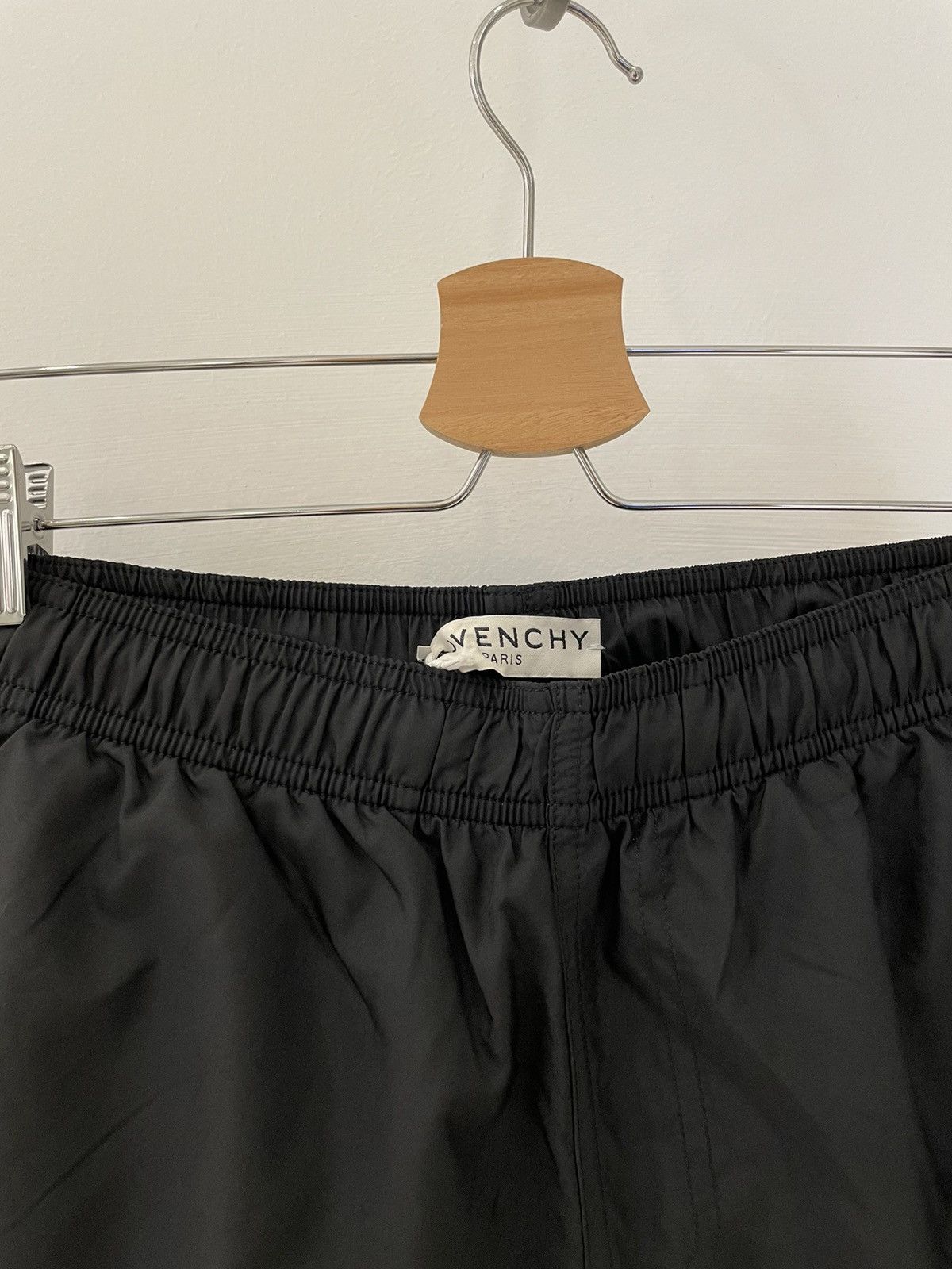 Givenchy Givenchy Logo Swim Shorts with mesh inner Size US 30 / EU 46 - 2 Thumbnail