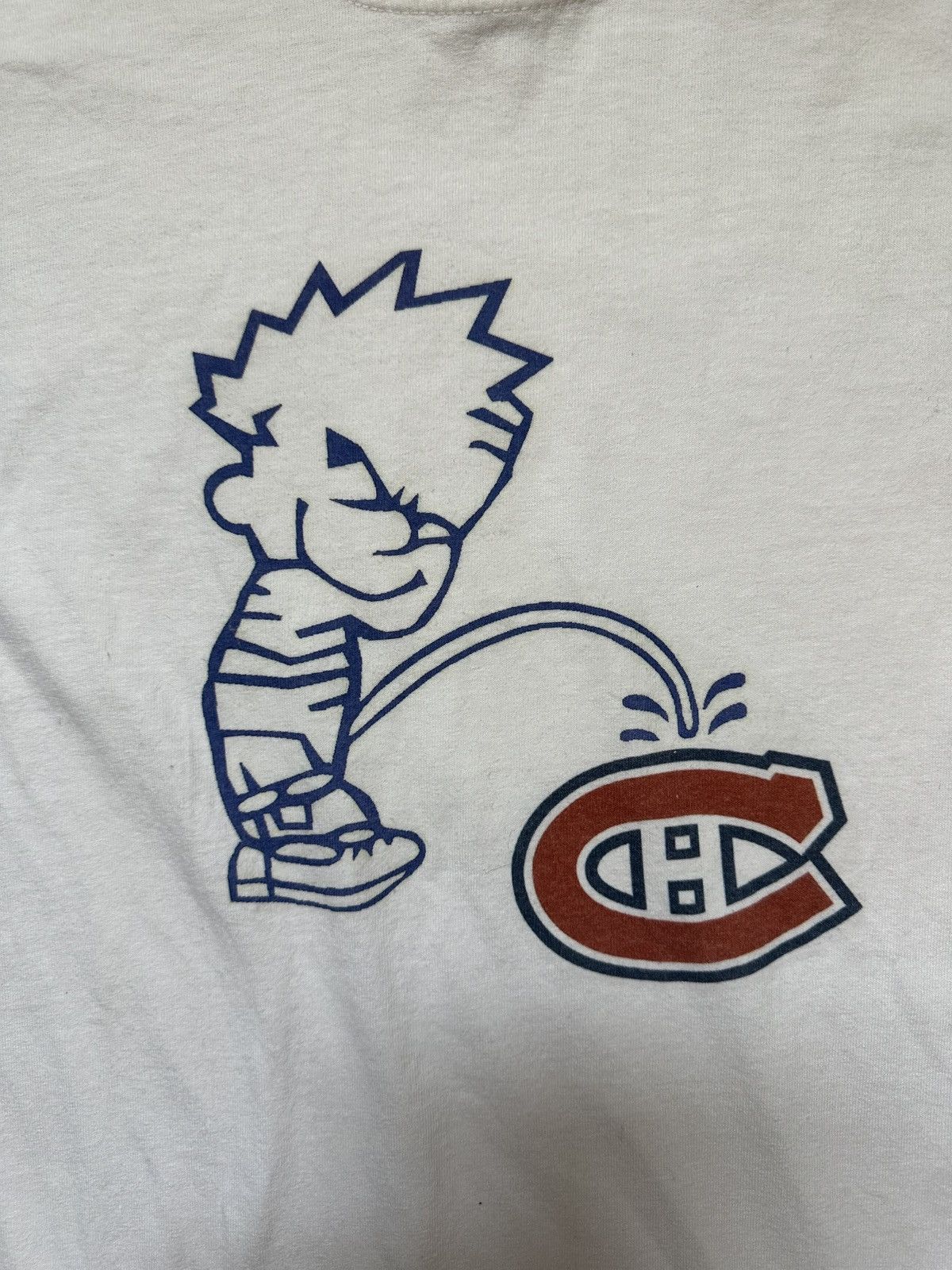 NHL Y2K Iconic Calvin & Hobbs Peeing on NHL Montreal Canadiens Size US XL / EU 56 / 4 - 1 Thumbnail