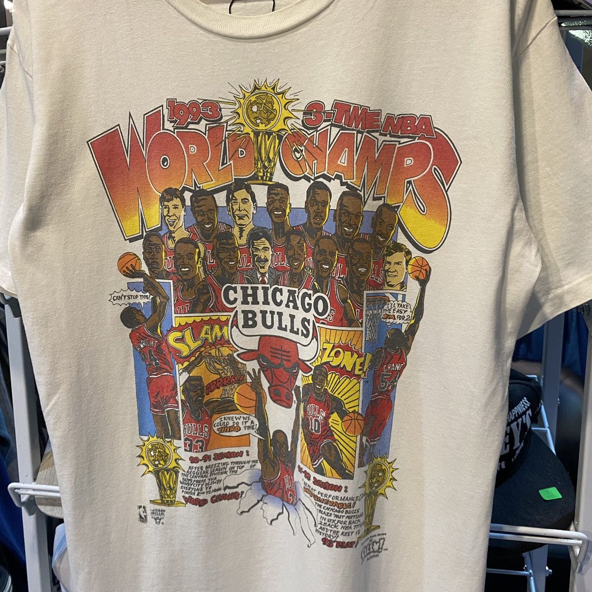 NBA Vintage Chicago Bulls 1993 Caricature Size US L / EU 52-54 / 3 - 5 Thumbnail