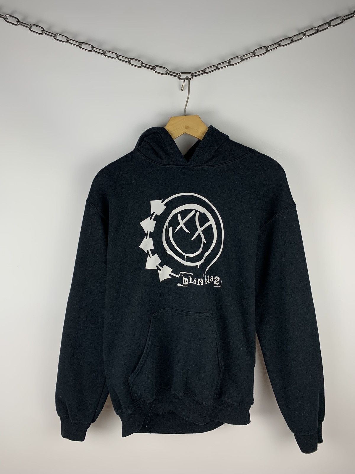 Band Tees Blink-182 Rock Band Hoodie Men’s Size S Black Long Sleeve Size US S / EU 44-46 / 1 - 1 Thumbnail