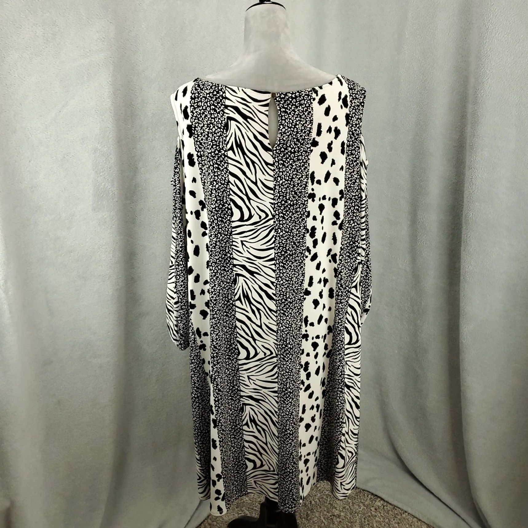 Vintage Womens Animal Print Dress Size 26W 28W Black White Mixed Pattern Cold Shoulder Size 4XL / US 24-26 - 8 Thumbnail