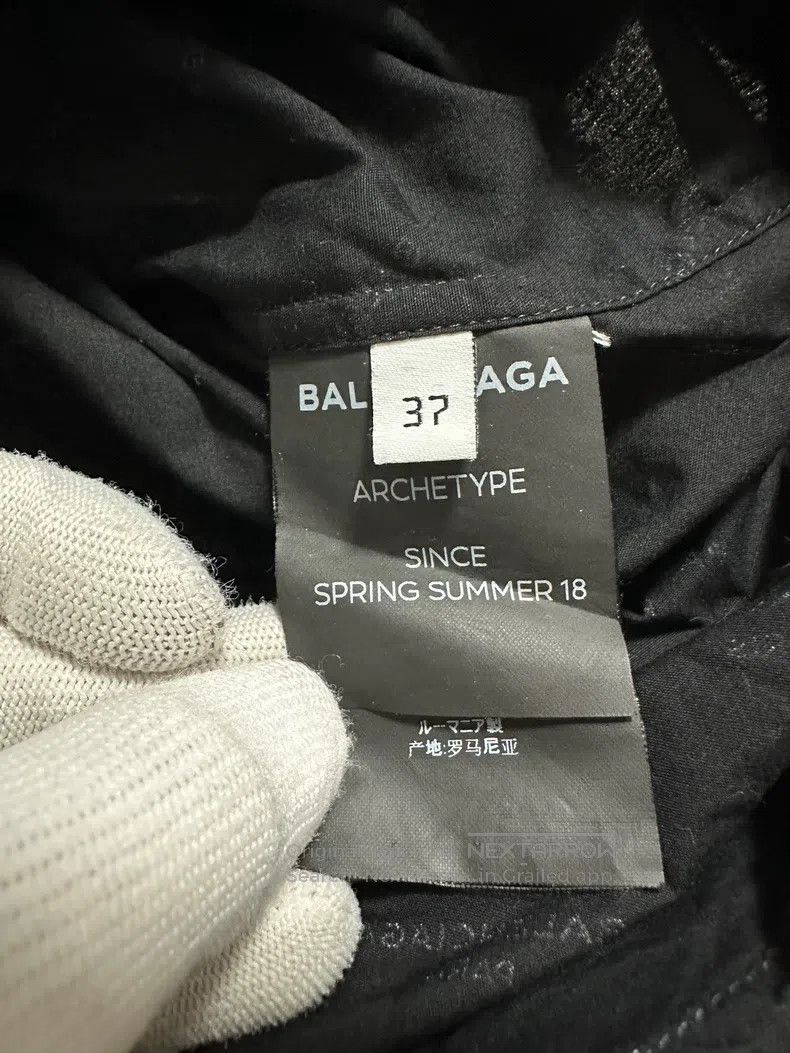Balenciaga Balenciaga size 37 Full Print Bullet Text Shirt Size US S / EU 44-46 / 1 - 5 Thumbnail