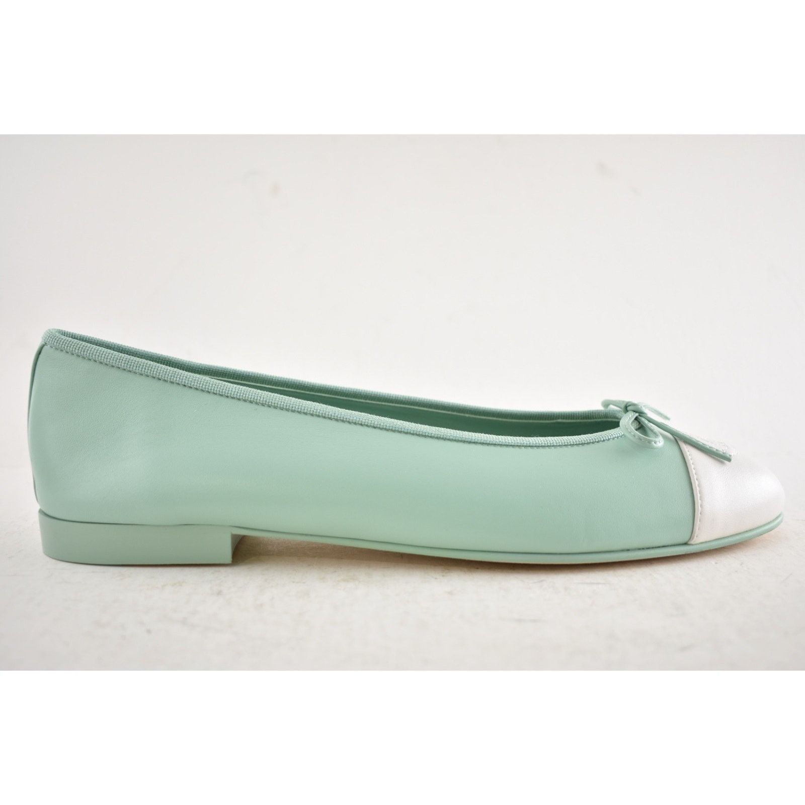 Chanel Chanel Light Green White Lambskin Ballet Flat Size 40 Size US 10 / IT 40 - 2 Thumbnail