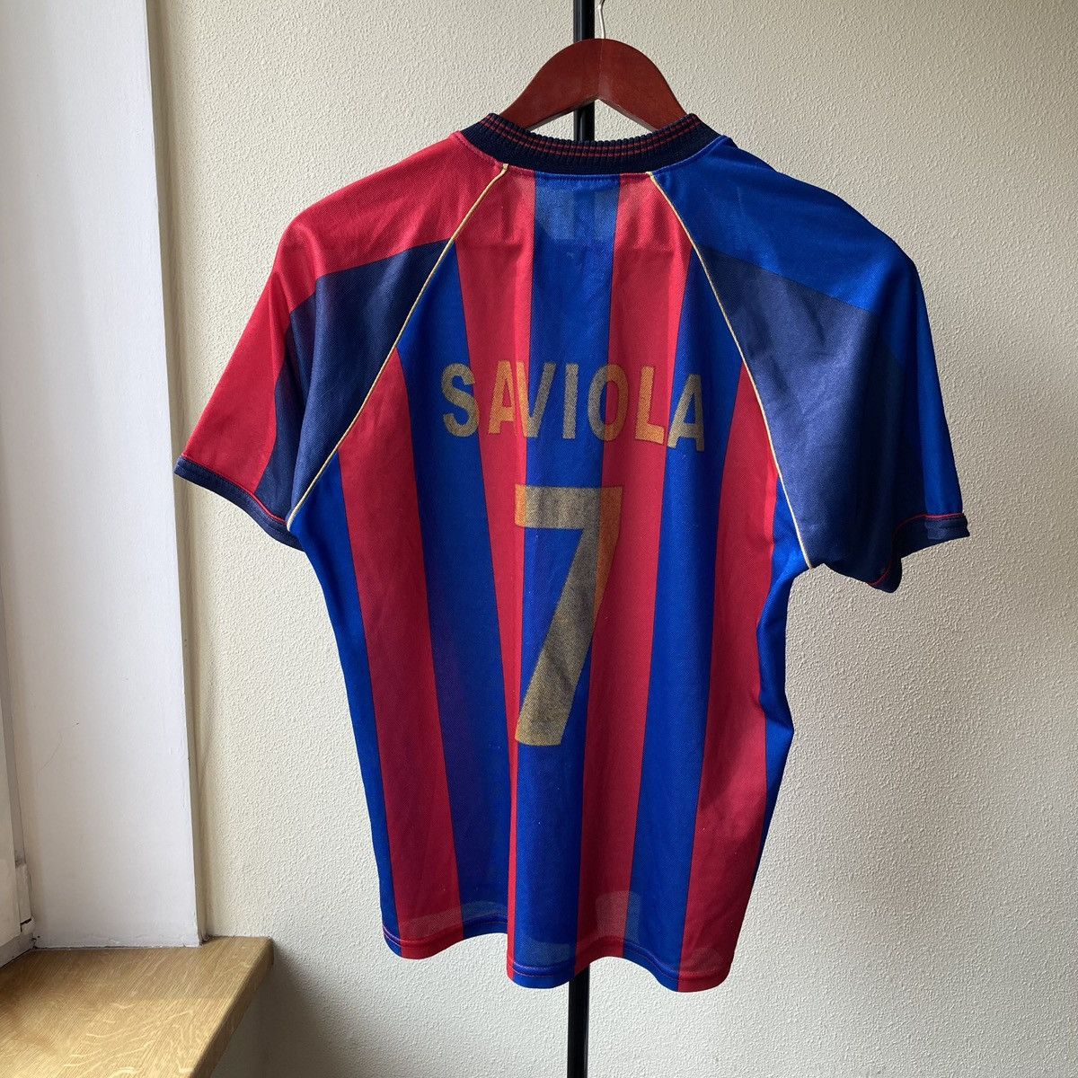 Vintage Barcelona #7 Saviola Fan Jersey 90s Vintage Blokcore Style Size US S / EU 44-46 / 1 - 2 Thumbnail