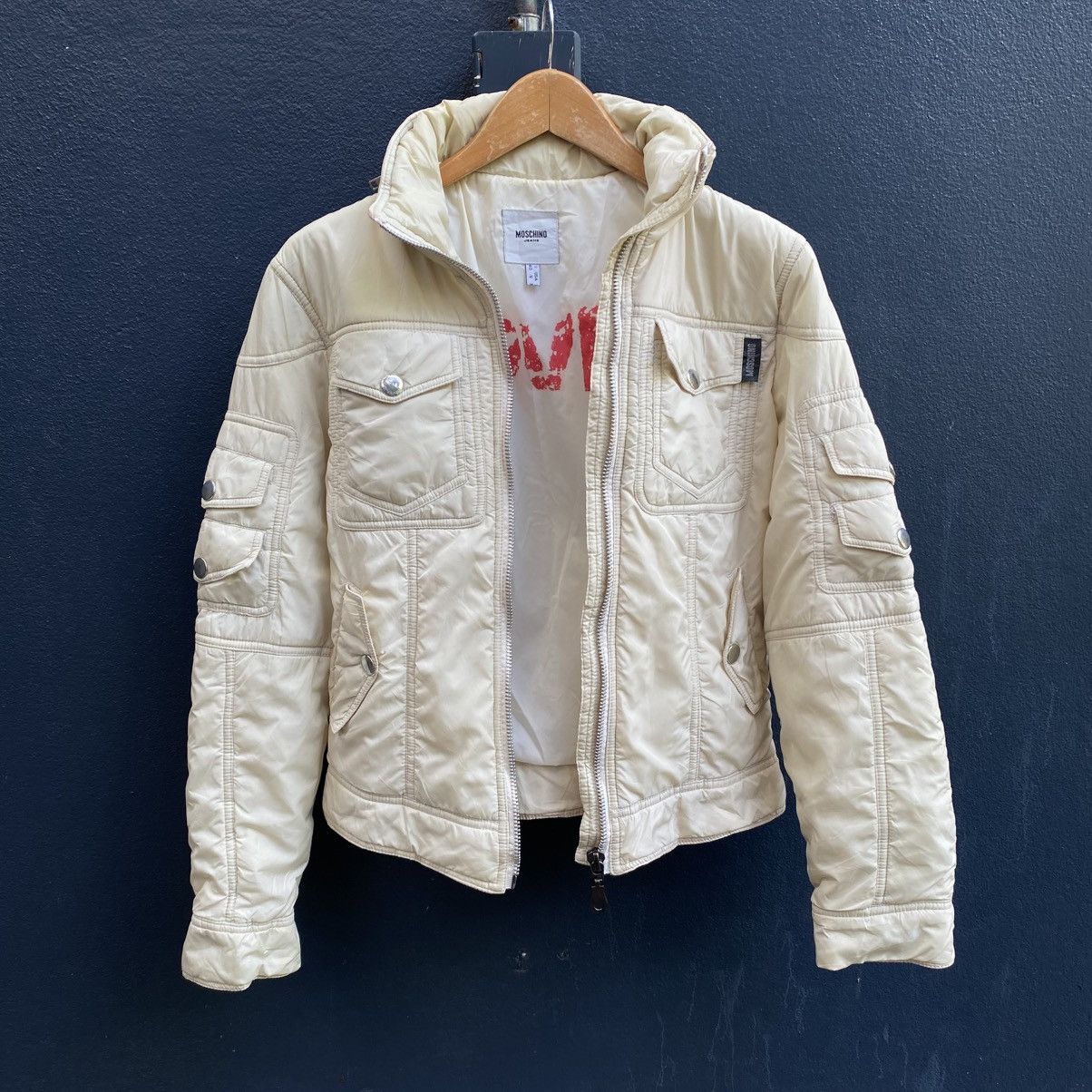 Moschino Moschino multi Pocket Cargo Puffer Love Jacket Size US S / EU 44-46 / 1 - 1 Thumbnail