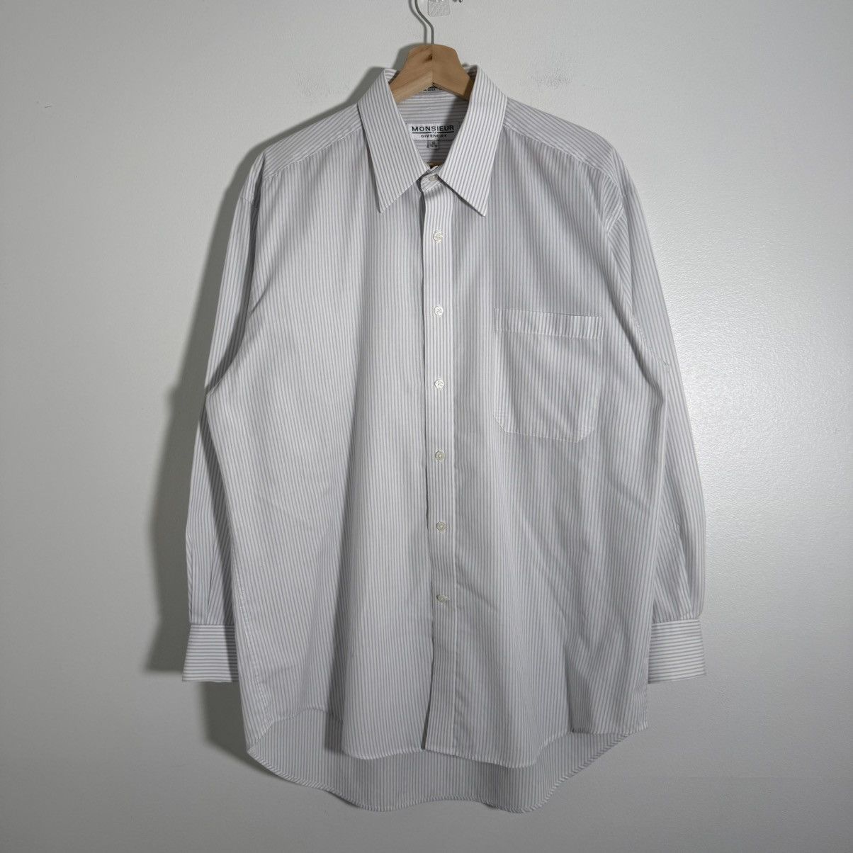 Givenchy Vintage Givenchy Pinstripe Button Up Dress Shirt Size 16 XL Size US XL / EU 56 / 4 - 1 Thumbnail