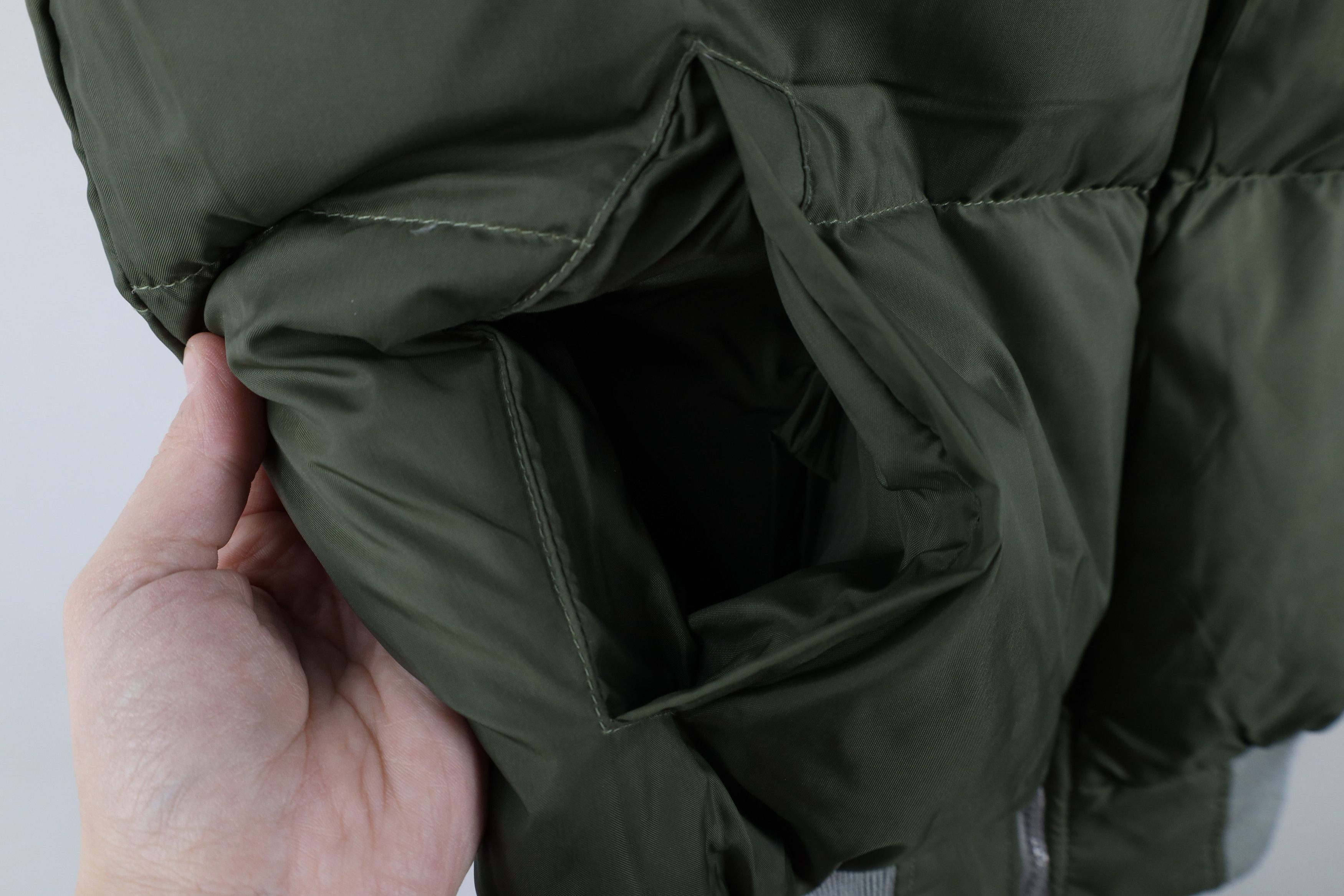Vintage Vintage 70s Streetwear Reversible Duck Insulated Puffer Vest Size US M / EU 48-50 / 2 - 15 Thumbnail