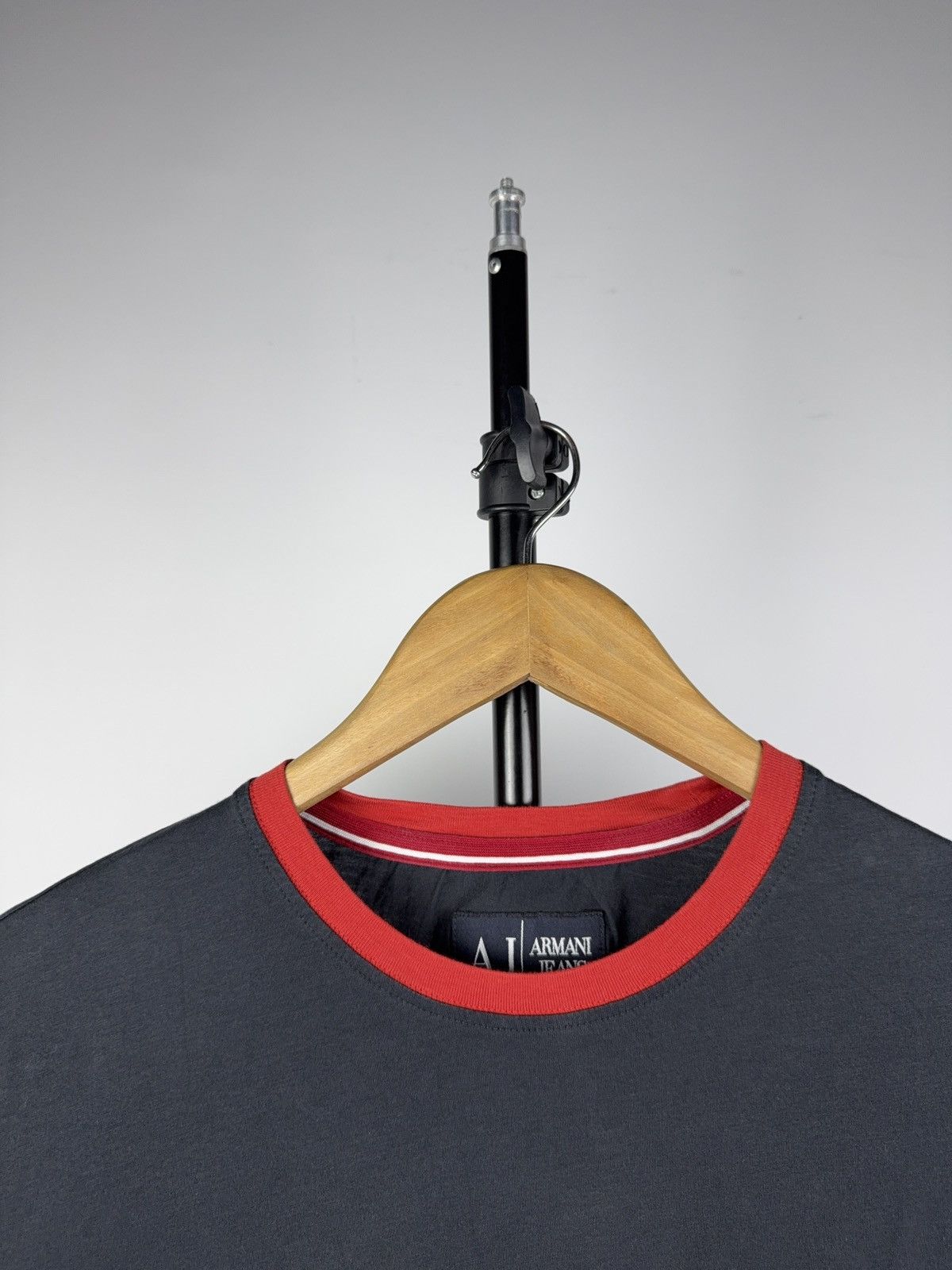 Armani Retro 00s Armani Jeans Red Trim Logo Ringer T-Shirt Navy Size US L / EU 52-54 / 3 - 4 Thumbnail