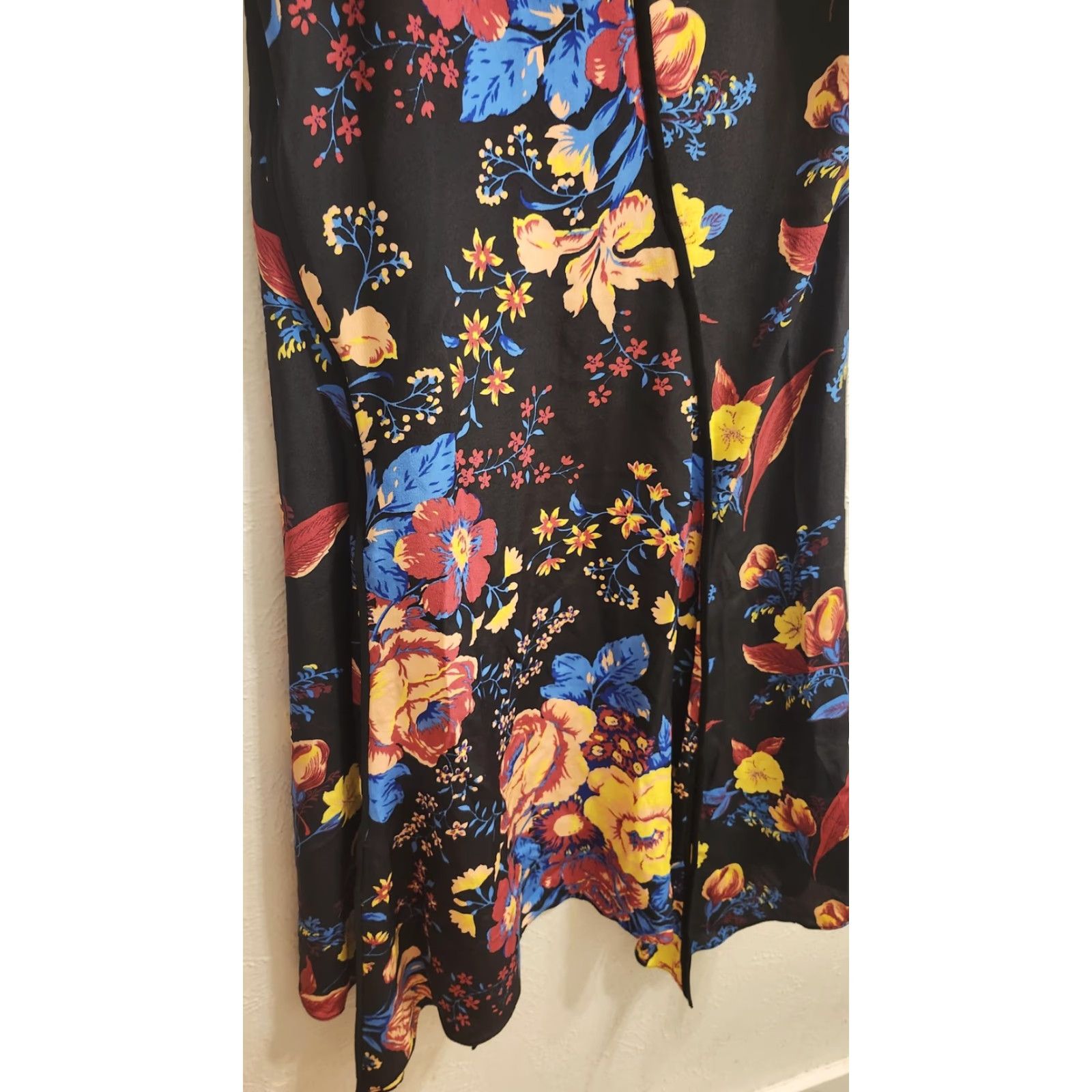Diane von Furstenberg Diane von Furstenberg Silk Dress Womens 10 Wrap Dress Sleeveless Black Floral Party/Cocktail Workwear 100% Silk Shoes? (no) Size L / US 10 / IT 46 - 4 Thumbnail