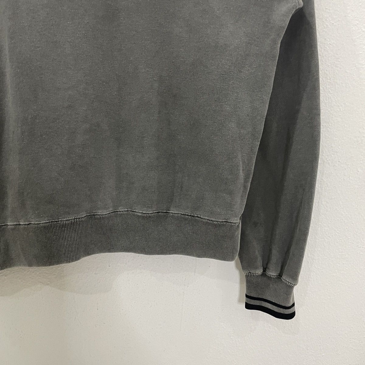 Japanese Brand Vintage 90s Bitch Skatebords Faded Sweatshirt Size US M / EU 48-50 / 2 - 9 Thumbnail