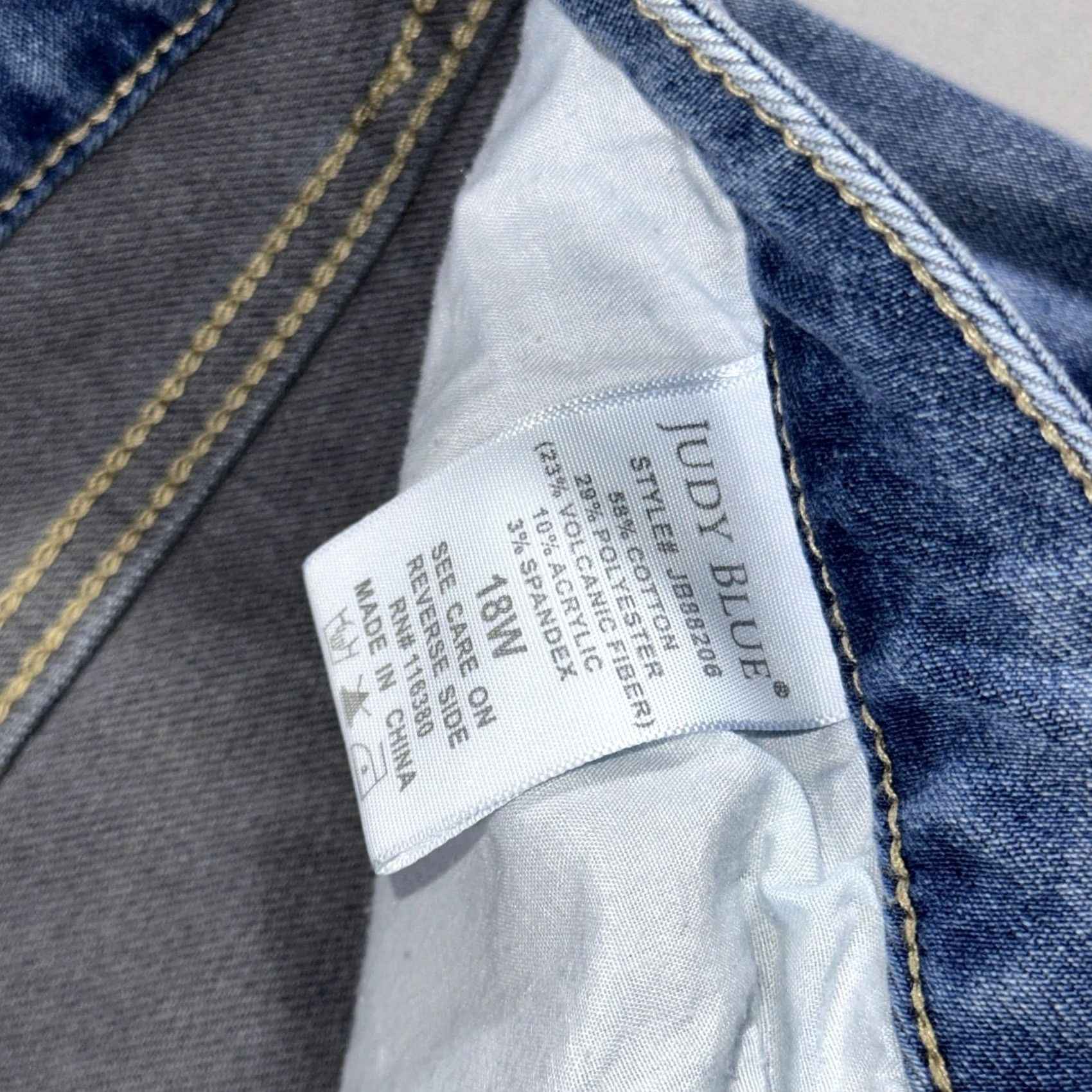 Vintage Judy Blue Jeans Womens 18W Medium Wash High Rise Skinny Stretch Denim Pants Size 40" / US 18 - 3 Thumbnail
