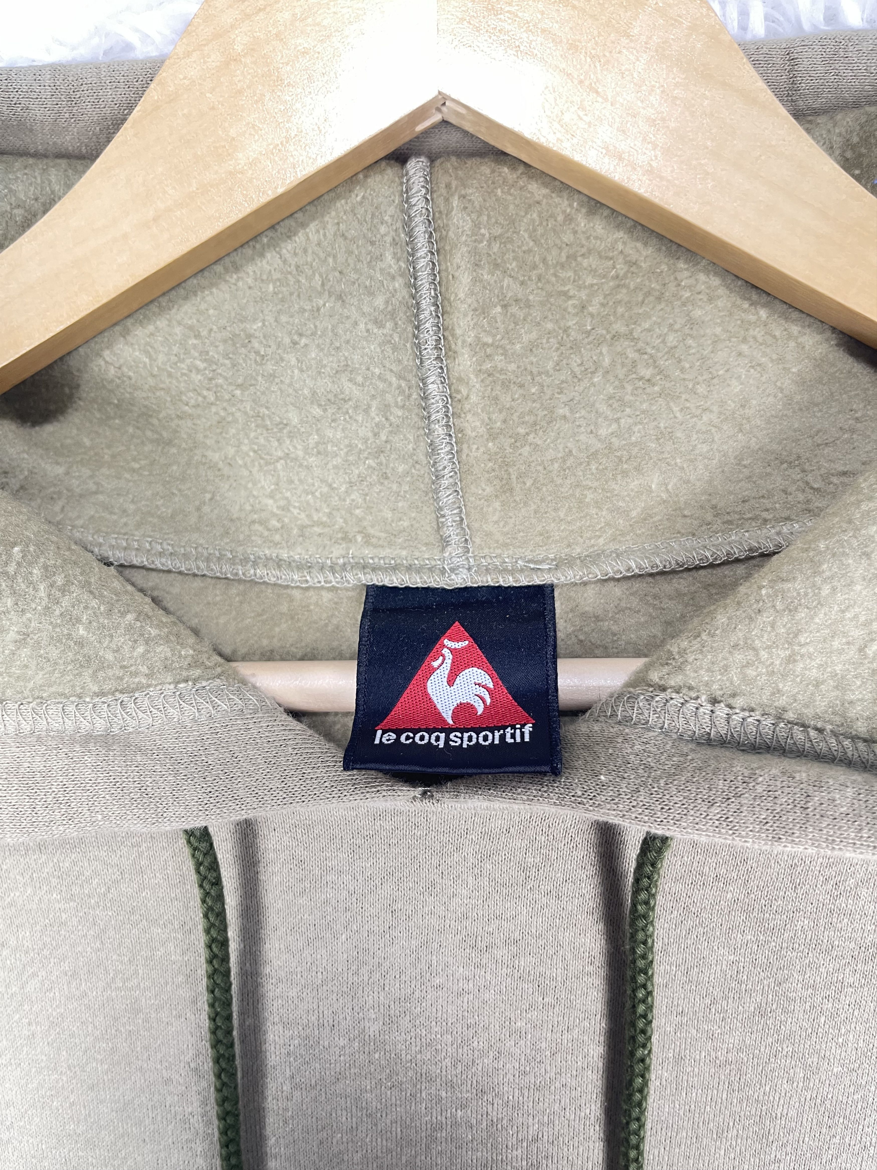 Le Coq Sportif Vintage Le Coq Sportif Hoodie Khaki Green Sweatshirt AS0036 Size US L / EU 52-54 / 3 - 5 Thumbnail