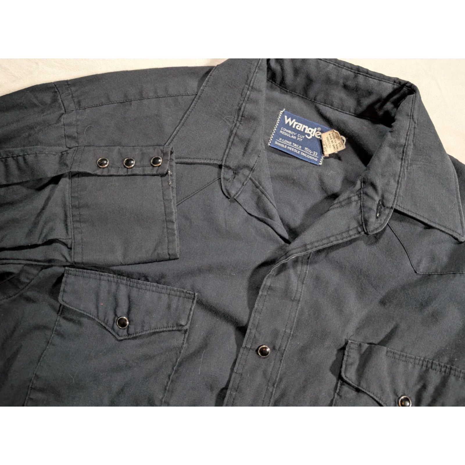 Wrangler VINTAGE Wrangler Shirt Men 15.5 Long Sleeve Black Cotton Poly/Blend Button-Up USA Wrangler Wrancher Size US L / EU 52-54 / 3 - 2 Thumbnail