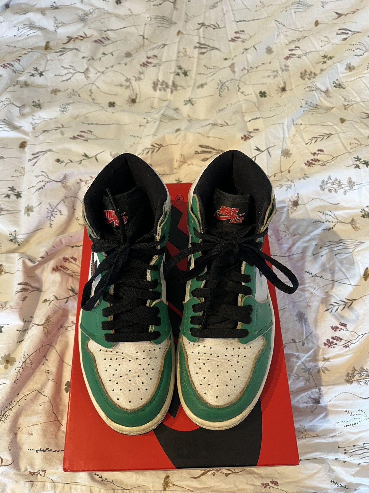 Nike Jordan 1 high lucky green🍀 Size US 7.5 / IT 37.5 - 6 Thumbnail