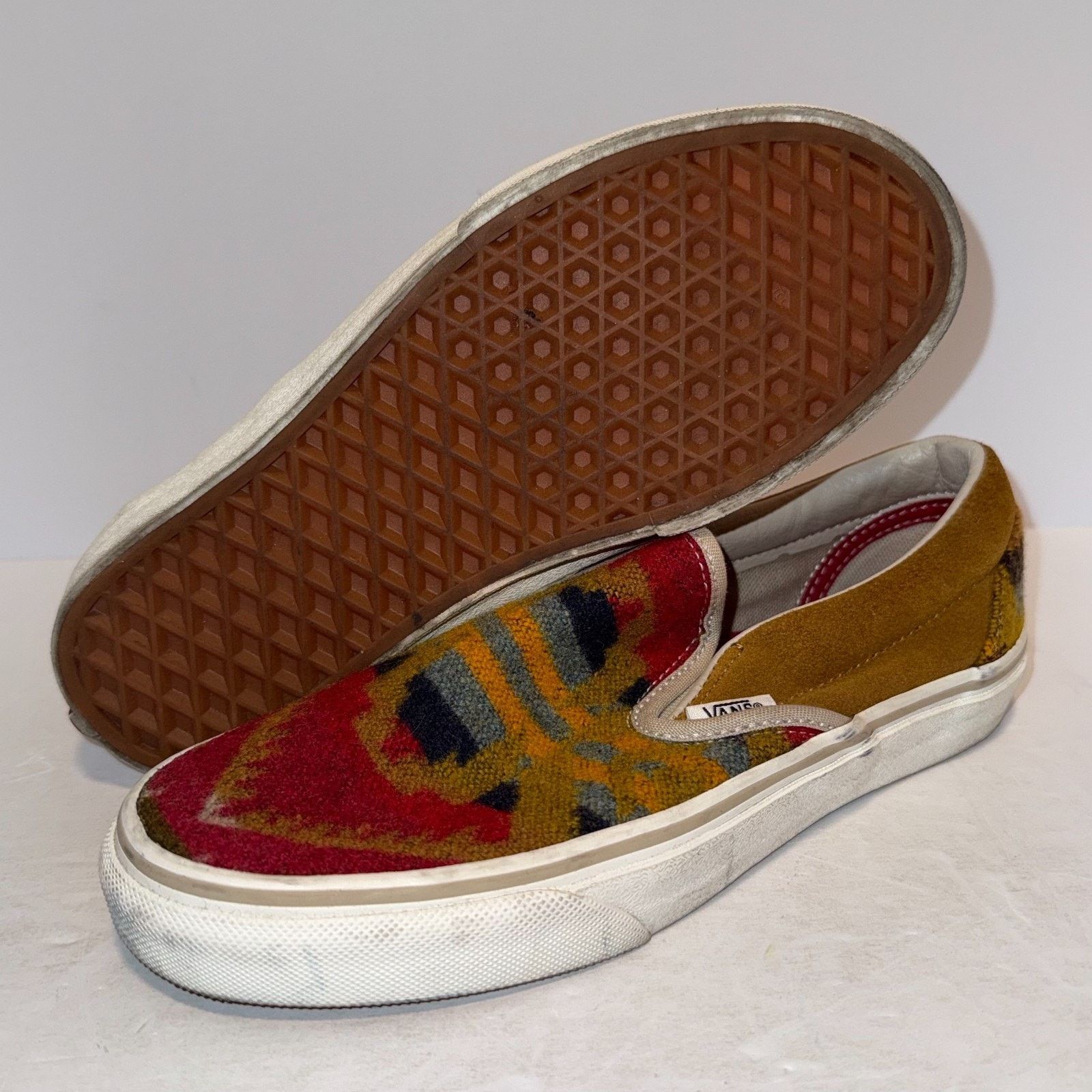Vans RARE Vans All Nations Skate Jam Slip On Sz 5.5 Van Doren Size US 5.5 / EU 38 - 10 Thumbnail