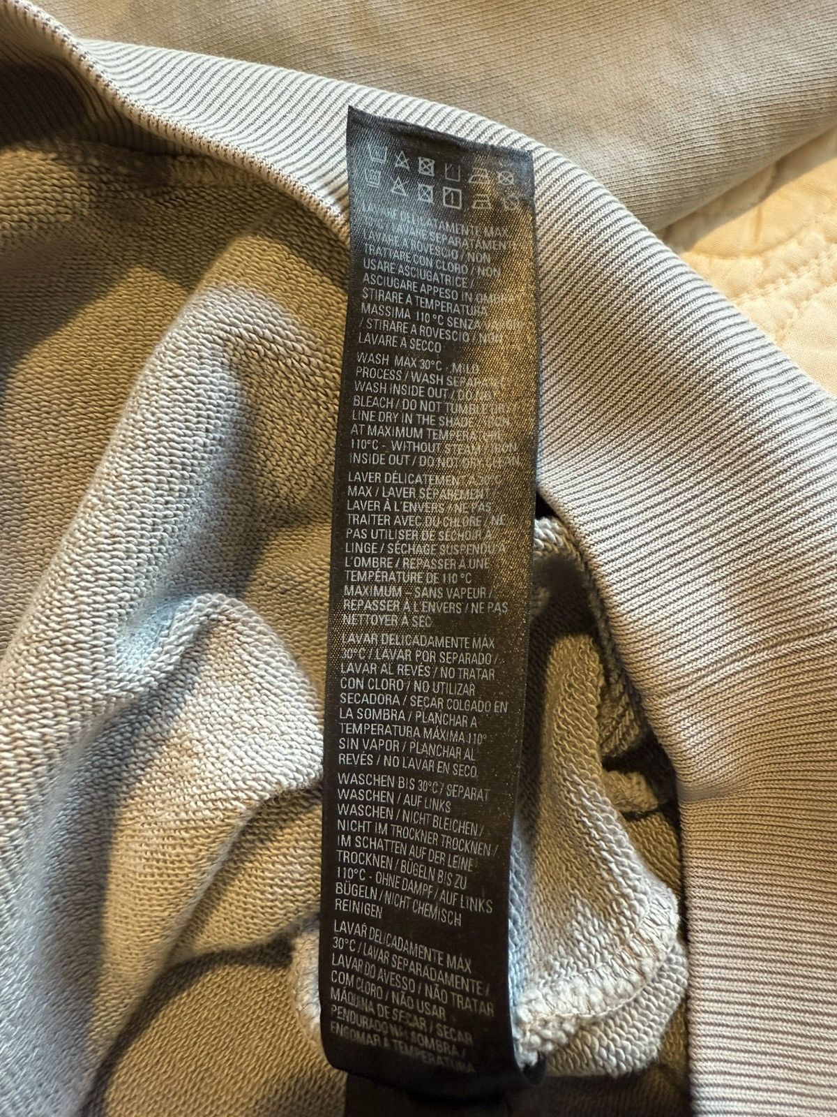 Balenciaga Balenciaga 2022 V-Neck Hoodie Size US S / EU 44-46 / 1 - 8 Thumbnail