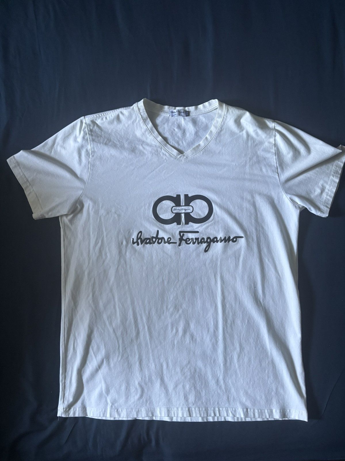 Salvatore Ferragamo Salvatore Ferragamo V-Neck White Shirt Size US L / EU 52-54 / 3 - 1 Thumbnail