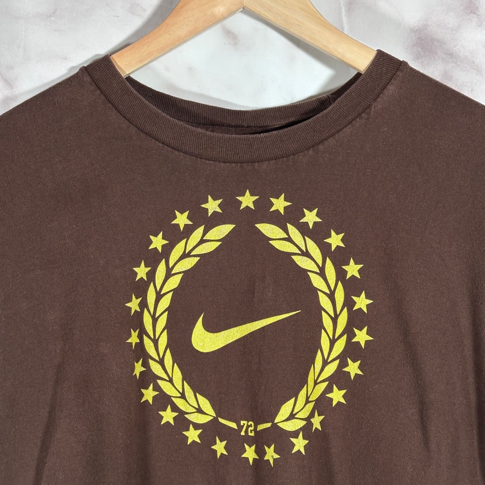 Nike Brown/Gold y2K Logo Tee Size US XXL / EU 58 / 5 - 2 Thumbnail