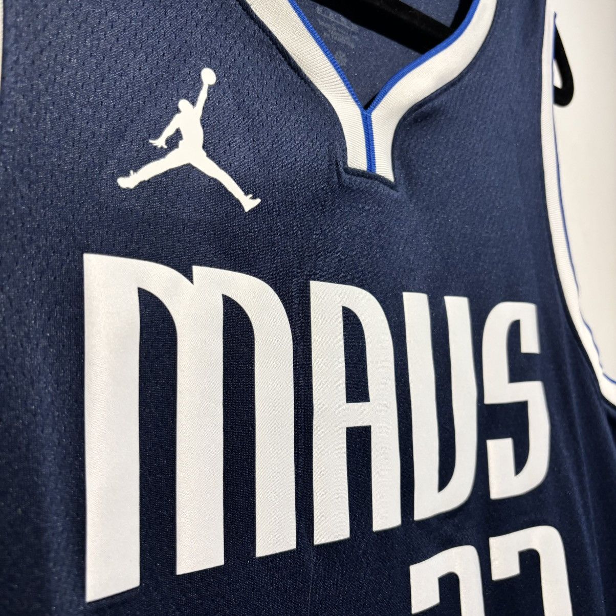 Jordan Brand Luka Doncic Dallas Mavericks NBA Jersey Swingman Jordan Size US XL / EU 56 / 4 - 5 Thumbnail