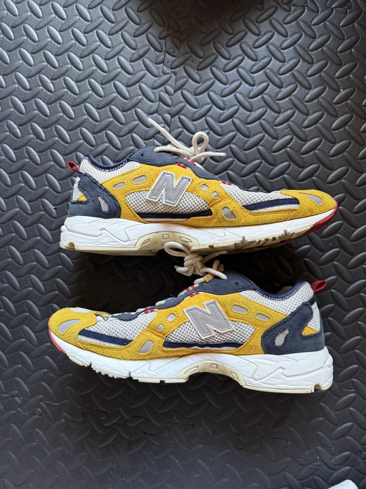 Aime Leon Dore × New Balance AIME LEON DORE NEW BALANCE 827 YELLOW SIZE 12 Size US 12 / EU 45 - 2 Thumbnail
