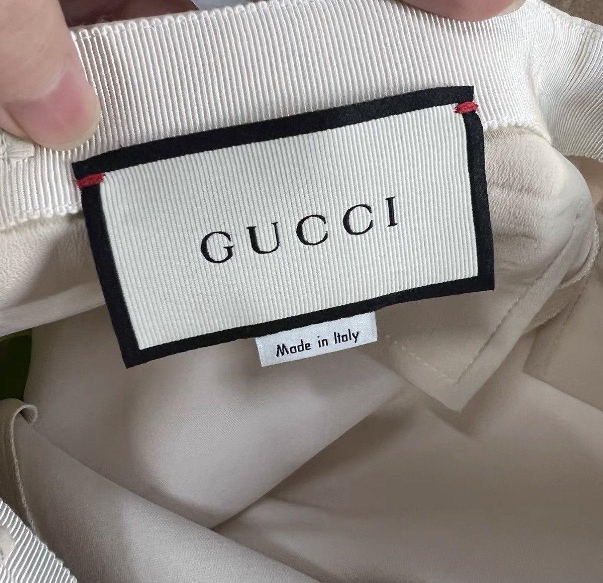 Gucci Gucci Gold Button Suit Shorts J41 Size 27" / US 4 / IT 40 - 3 Thumbnail