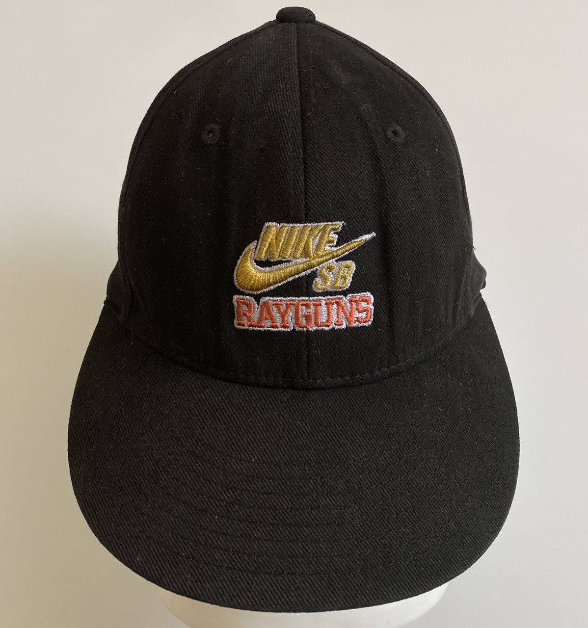 Nike RARE VINTAGE NIKE SB X RAYGUNS HAT CAP Size ONE SIZE - 1 Thumbnail