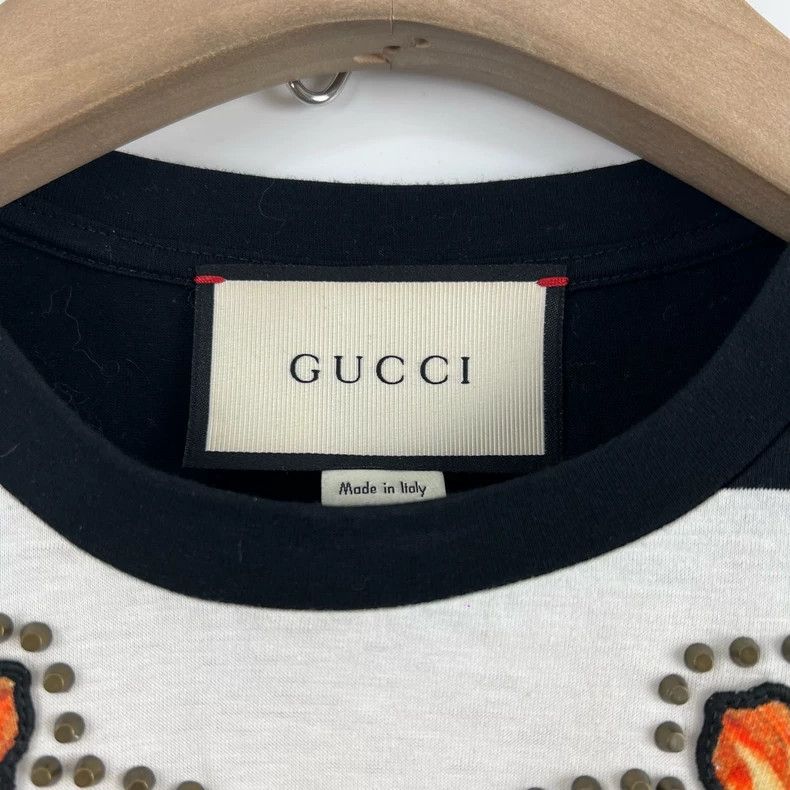 Gucci Gucci Black and white striped round-neck T-shirt with embr Size US S / EU 44-46 / 1 - 4 Thumbnail