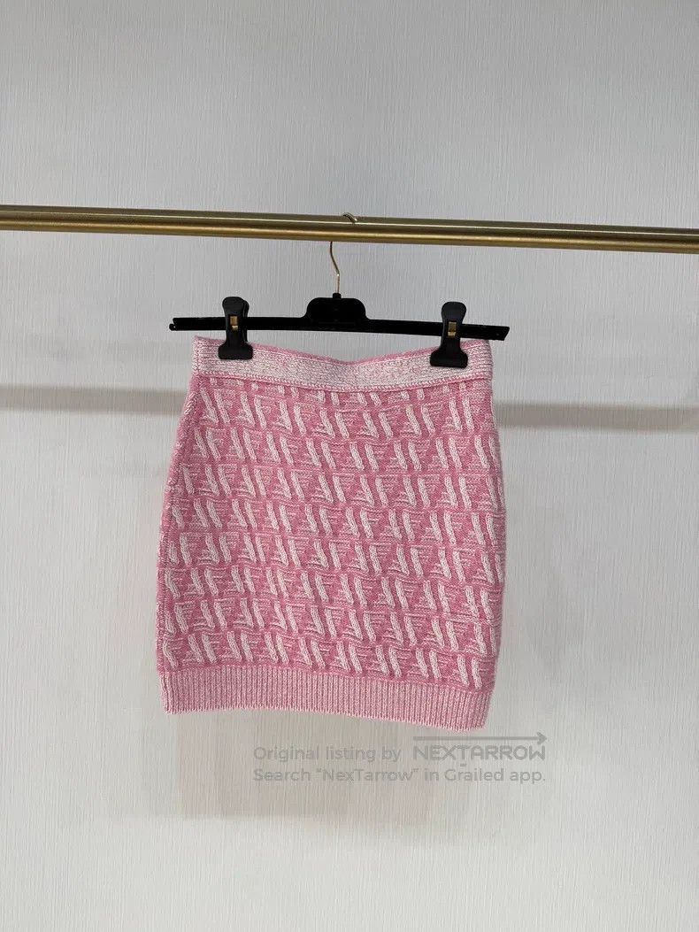 Fendi Fendi Pink FF Logo Skirt Size 42" / US 20 - 2 Thumbnail