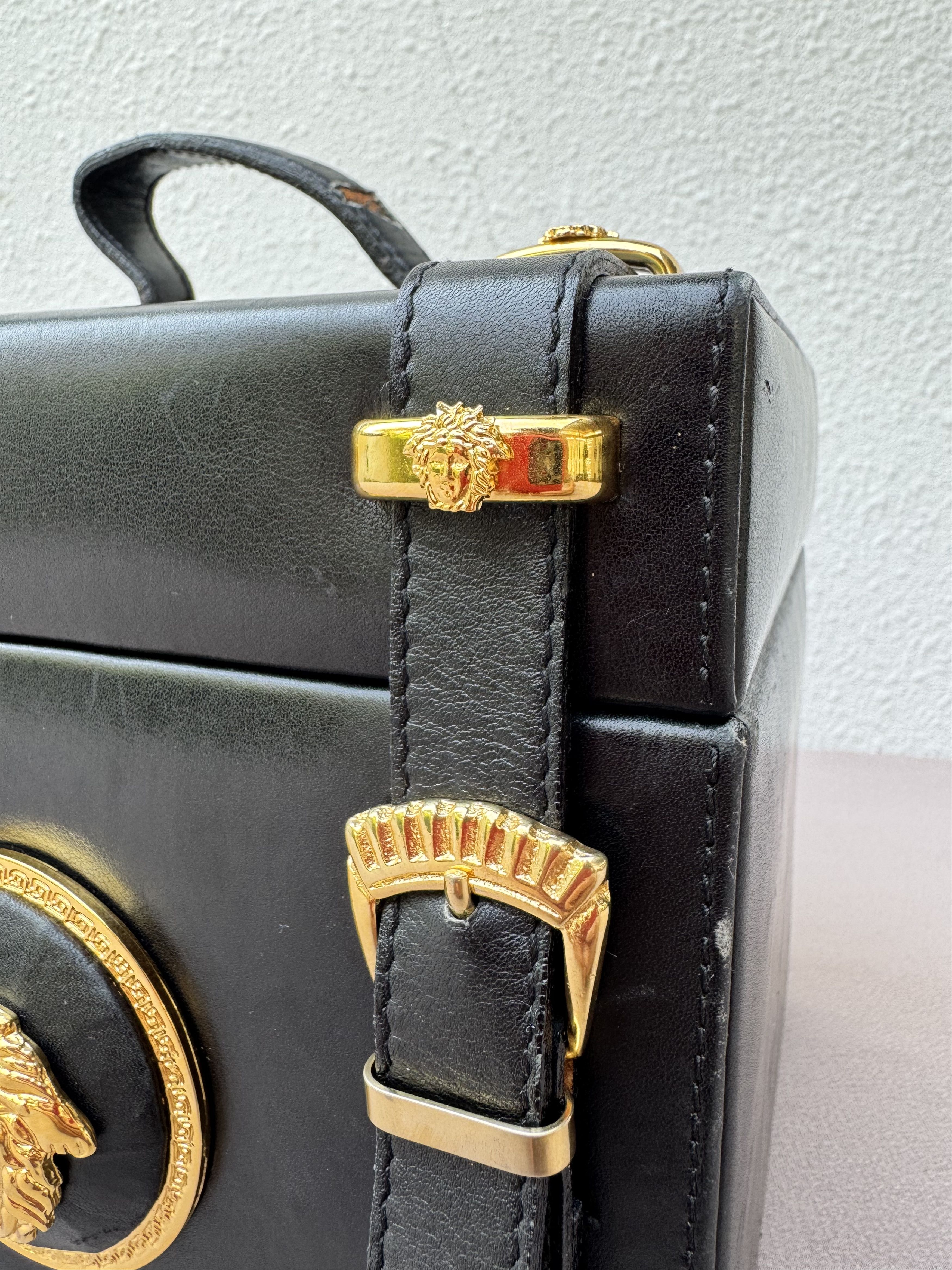 Versace Gianni Versace Couture Medusa Vanity Bag Size ONE SIZE - 5 Thumbnail