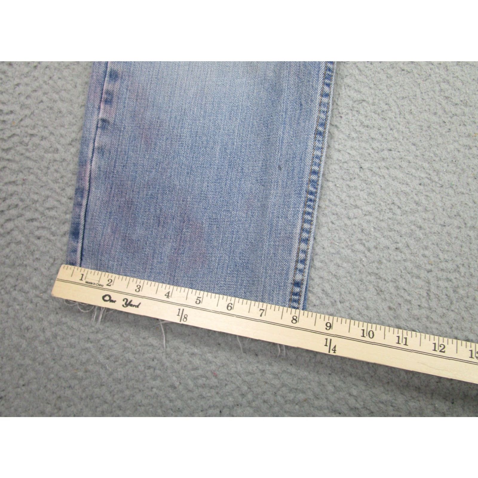 Levi's VINTAGE Levis 505 Jeans Mens 31 Light Wash Button Fly Straight Leg Denim 90s Mens Jeans Size US 31 - 3 Thumbnail