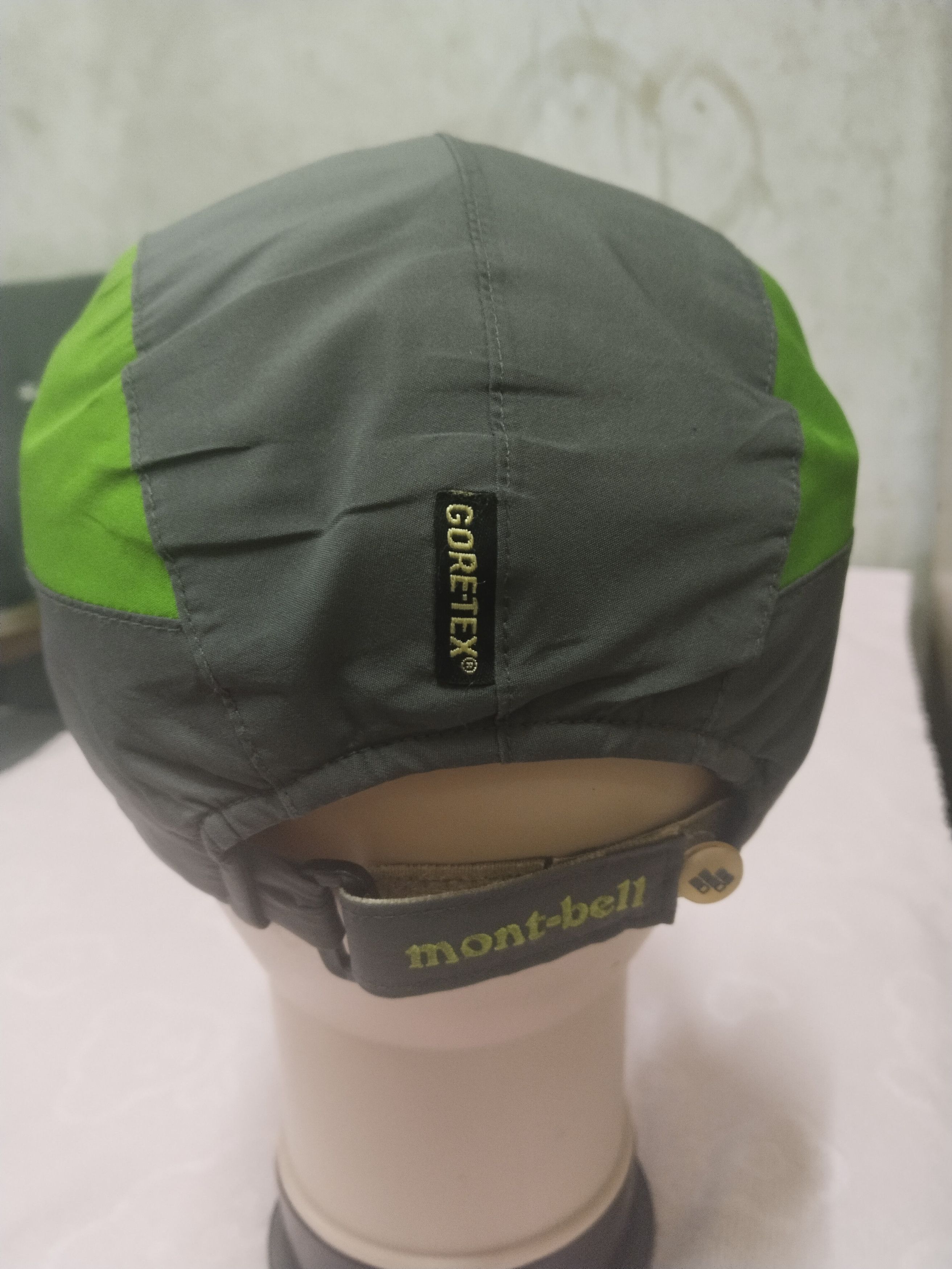 Montbell MONTBELL GORETEX 4 PANEL WITH FLEE CAP Size ONE SIZE - 3 Thumbnail