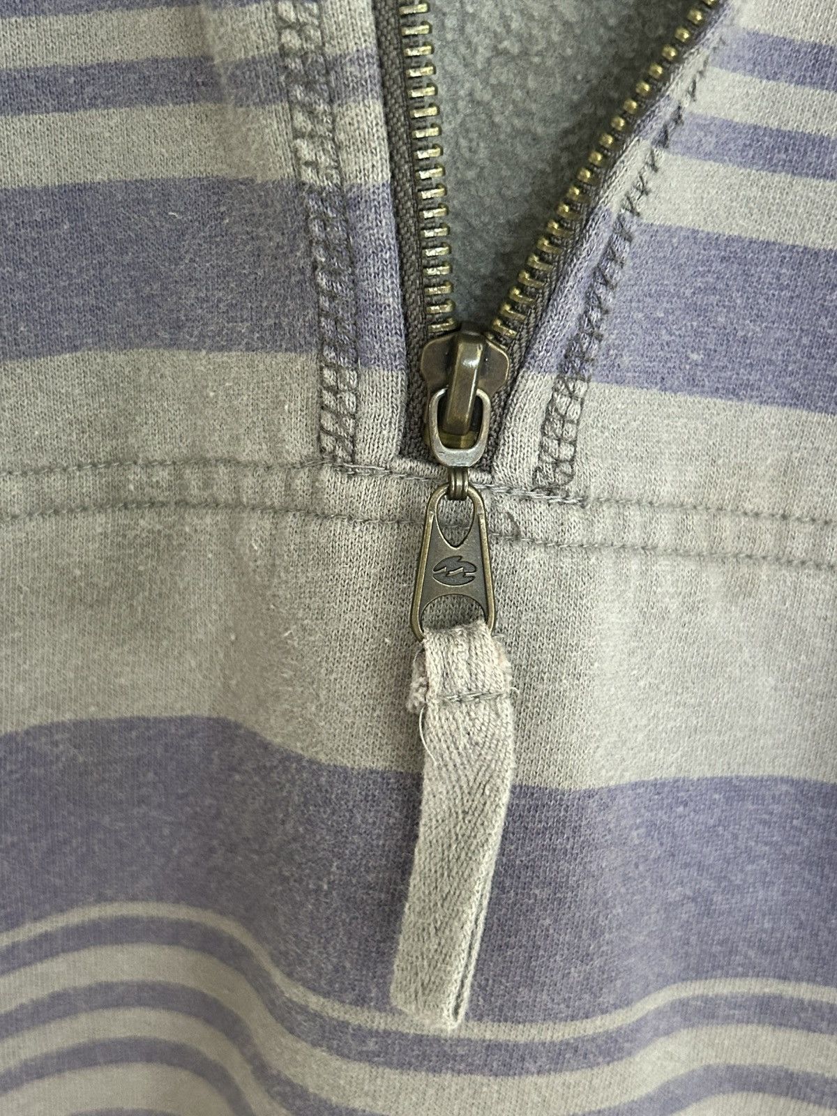 Billabong Vintage Billabong Half Zip Grey Striped Hoodie Size US XL / EU 56 / 4 - 6 Thumbnail
