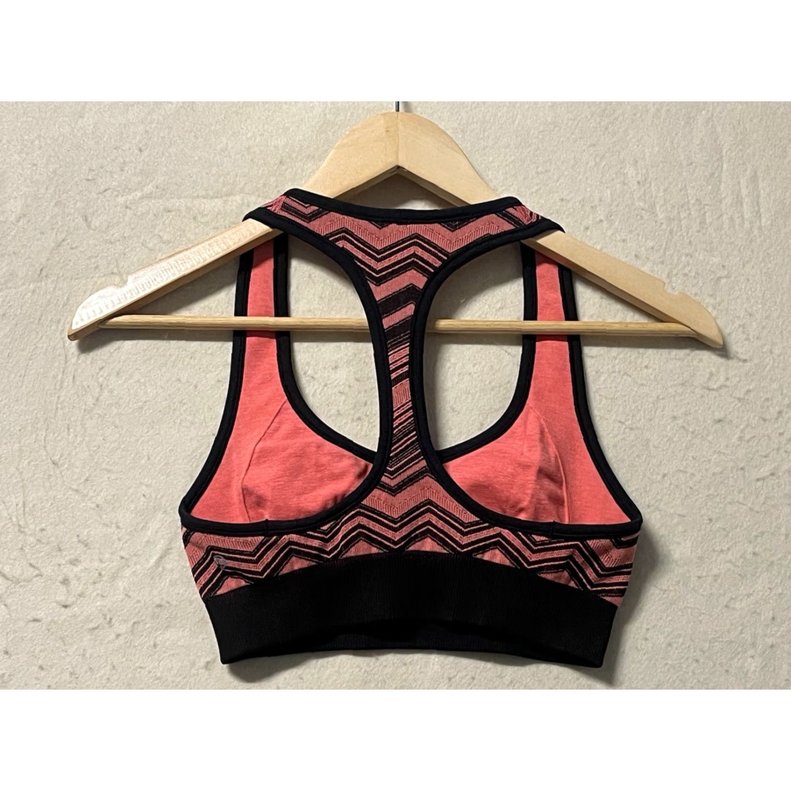 Lululemon lululemon athletica Sports Bra Racerback S-M Coral Black Pink See measurements Reversible Women Activewear size S-M Size ONE SIZE - 2 Thumbnail