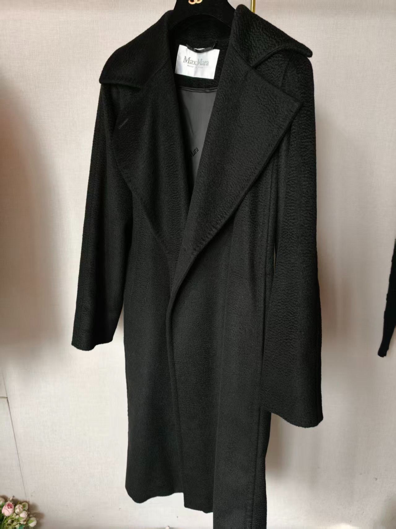 Max Mara Max Mara Genuine Women's Coat Size M / US 6-8 / IT 42-44 - 1 Thumbnail