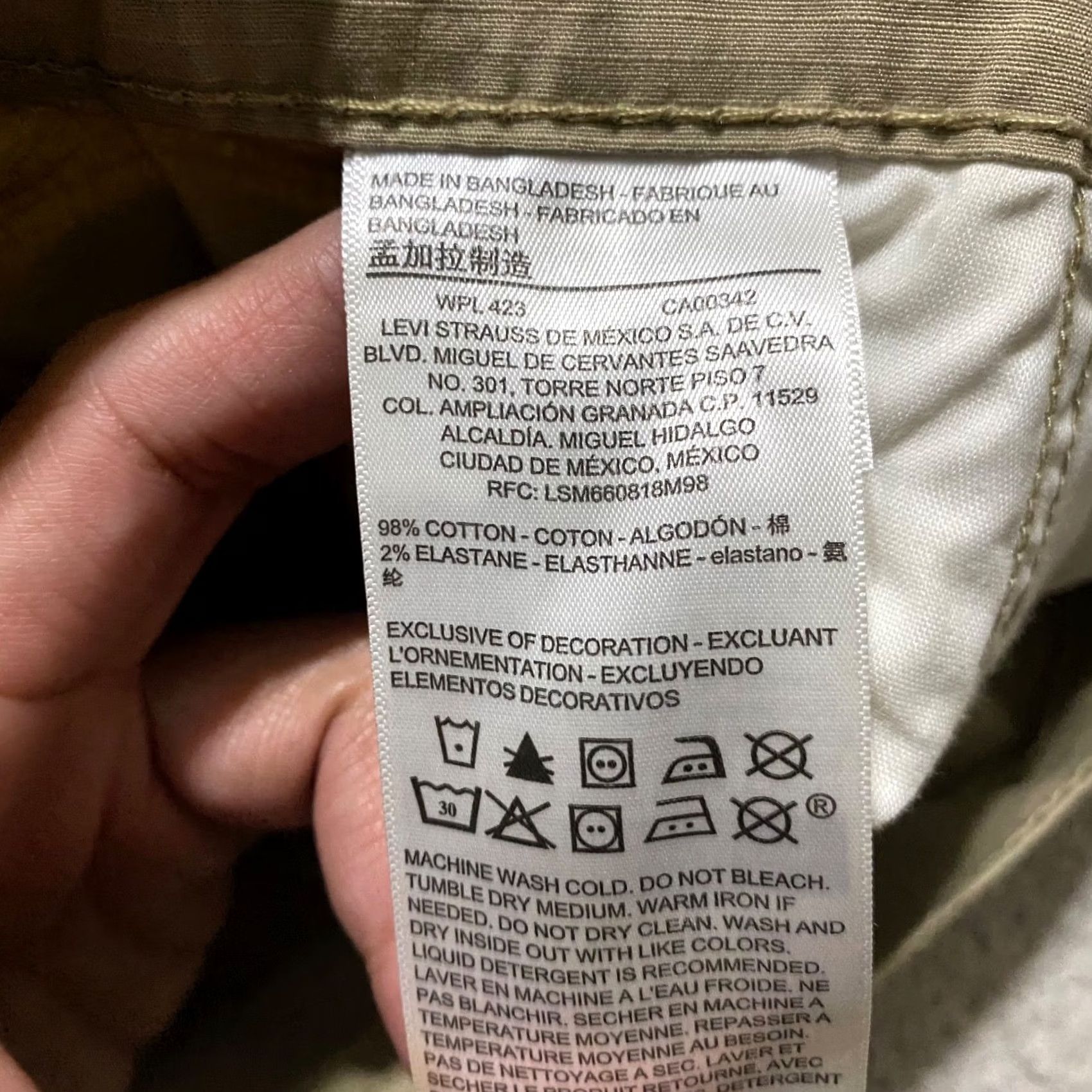 Vintage Signature by Levi Strauss & Co. Levi's Signature Mens Shorts Cargo Beige 36 Mid Rise Utility Pocketed Outdoor Cotton Spandex Casual Wear Mens Size US 36 / EU 52 - 4 Thumbnail