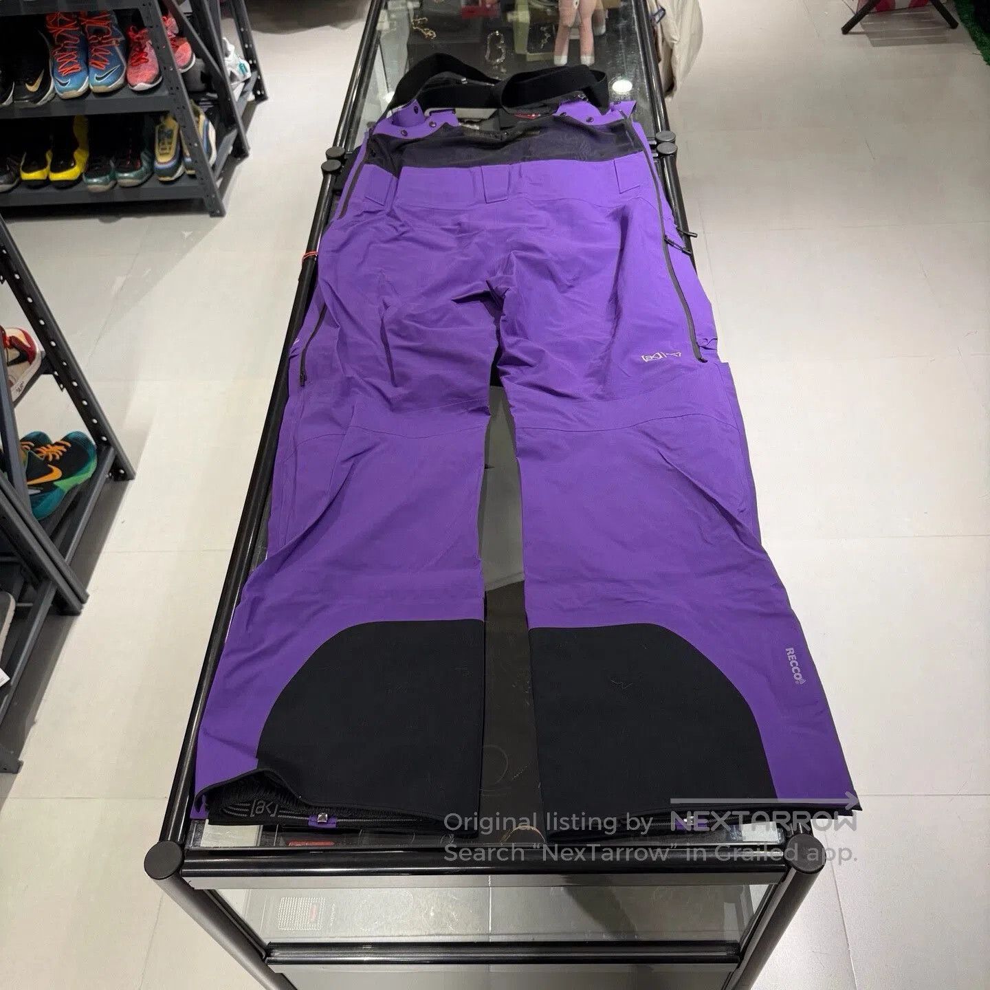 Burton BURTON AK457 GORE-TEX PRO Guide Ski Pants. Size US 28 / EU 44 - 1 Thumbnail