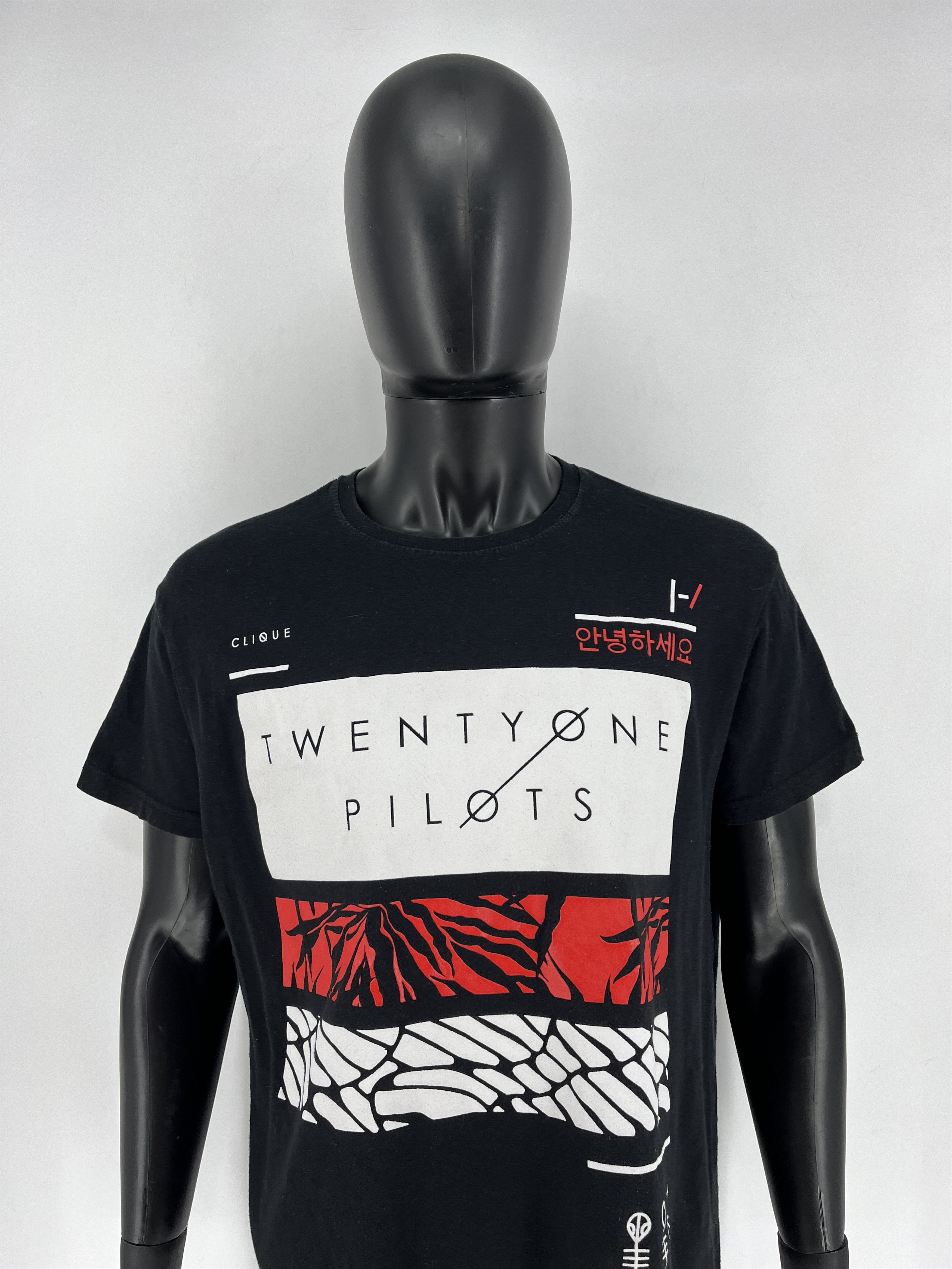 Band Tees × Vintage Vintage Y2K Twenty One Pilots Cult Rock Band Tee Size US XL / EU 56 / 4 - 1 Thumbnail