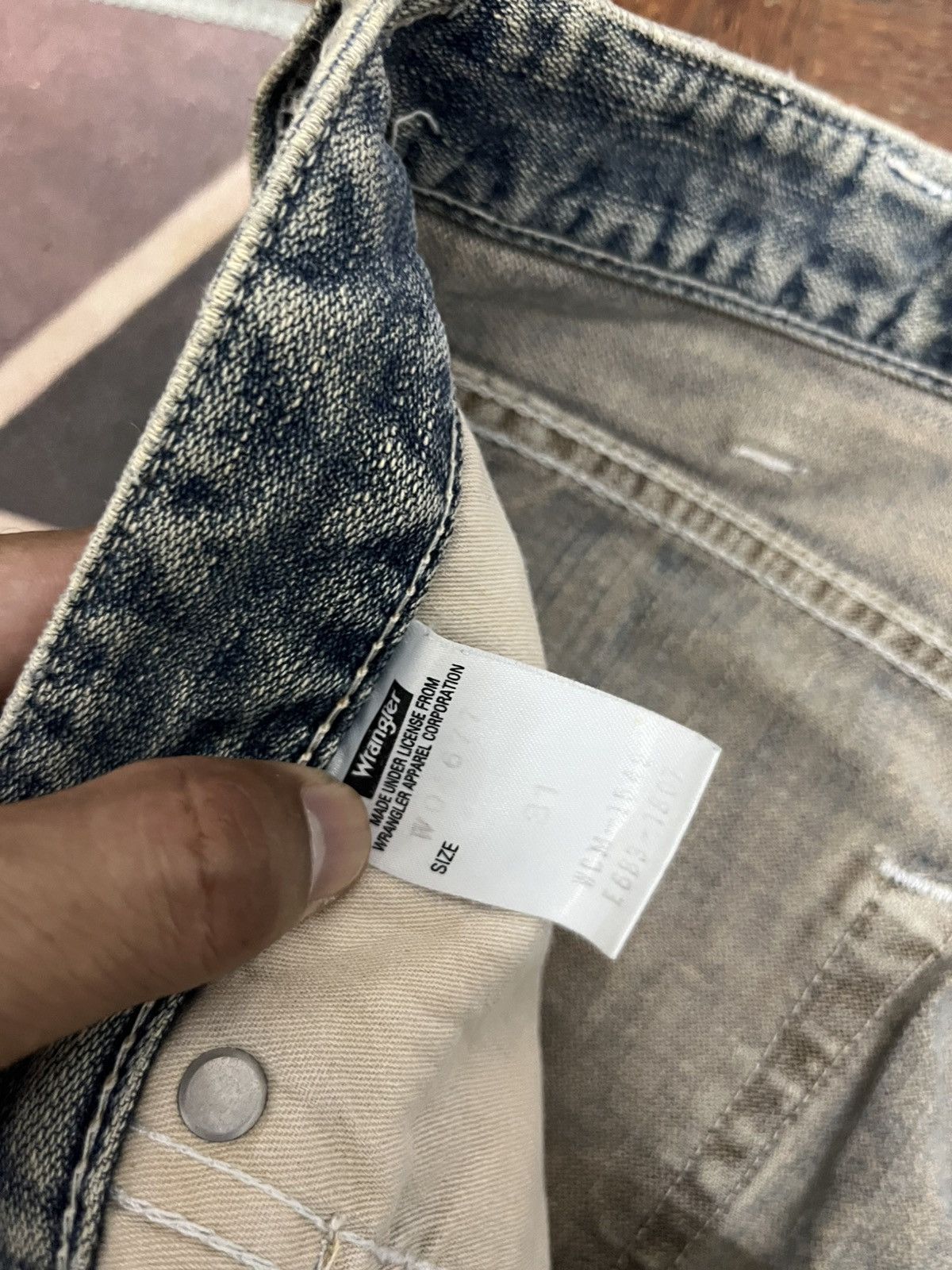Le Grande Bleu (L.G.B.) 💥Vintage Trashed Wrangler Distressed FLARE Jeans Size US 31 - 7 Thumbnail
