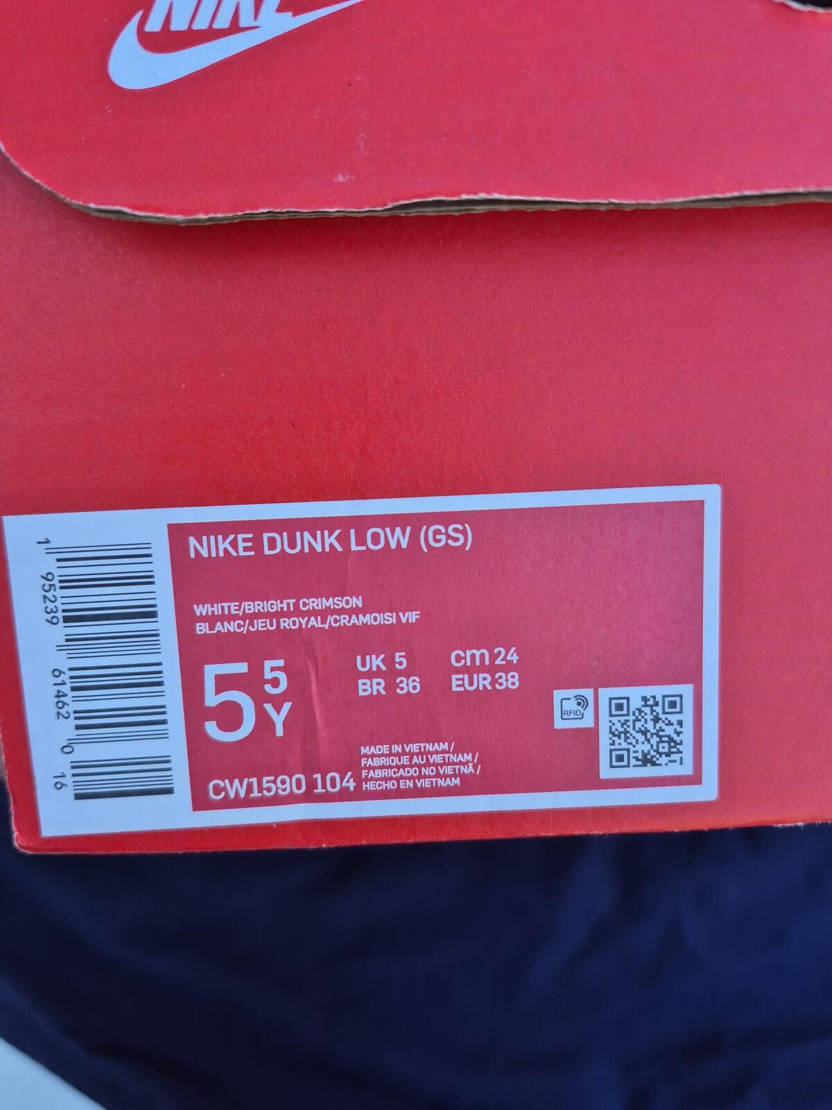 Nike Nike Dunk Lows White/ Bright Crimson Size 5.5Y -Super Clean! Size US 5.5 / EU 38 - 2 Thumbnail