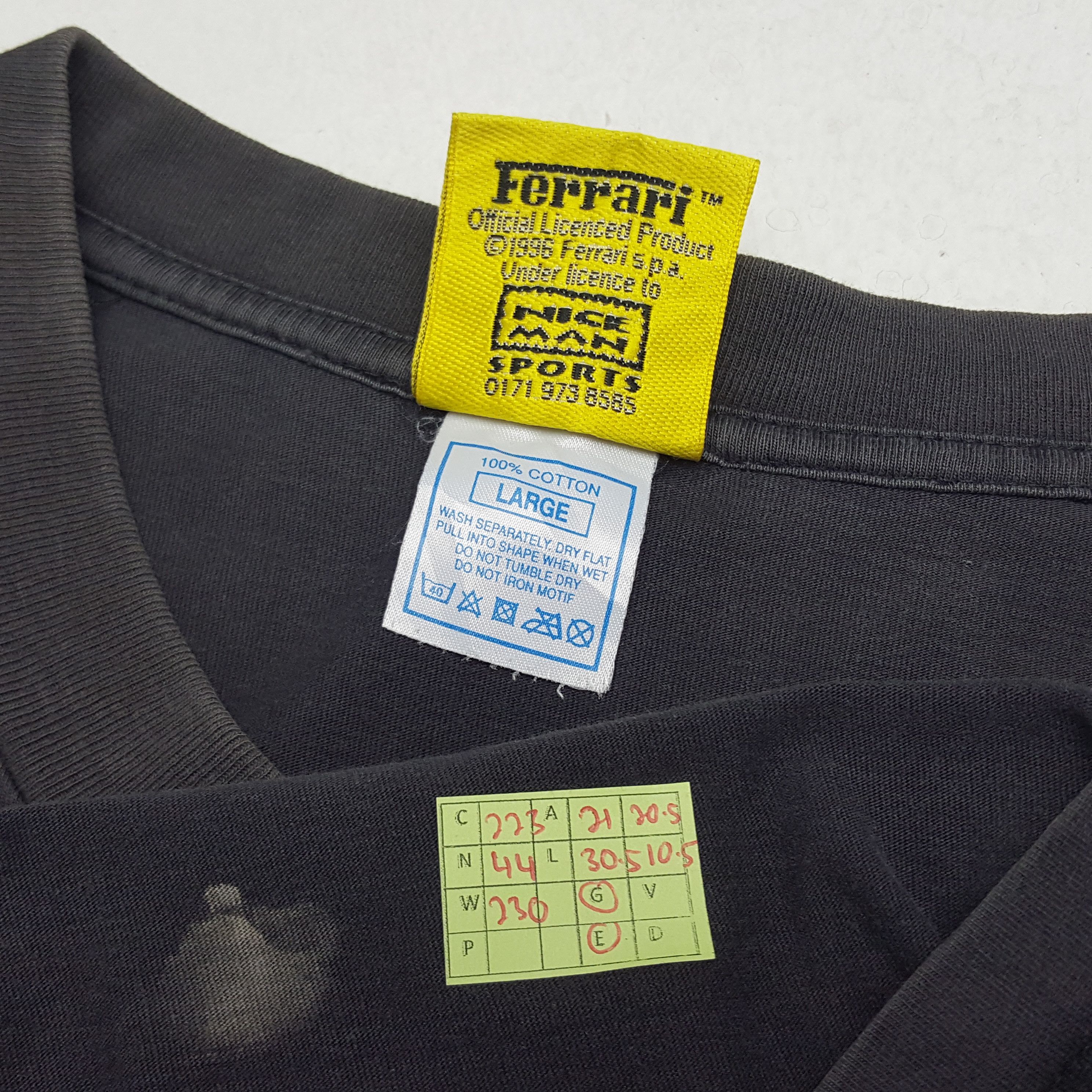 Ferrari × Vintage Vintage Ferrari Formula One Racing Motorsports Tshirt Size US L / EU 52-54 / 3 - 6 Thumbnail
