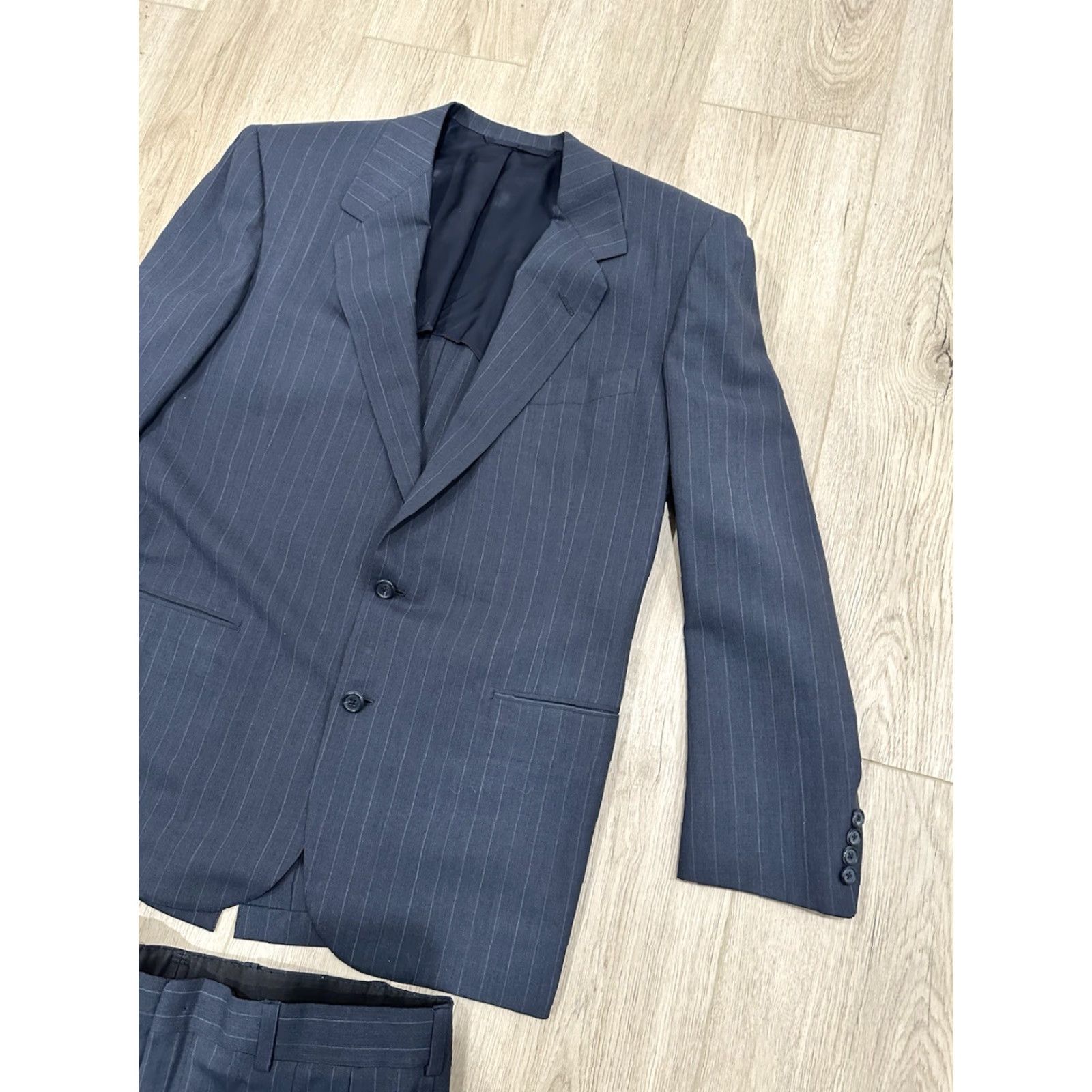 Vintage VINTAGE Oxxford Suit Gray Pinstripe 2 Piece Men 43 Regular Wool 42x36 Long Notch Lapel 2-Button Single-Breasted Size 46R - 6 Thumbnail