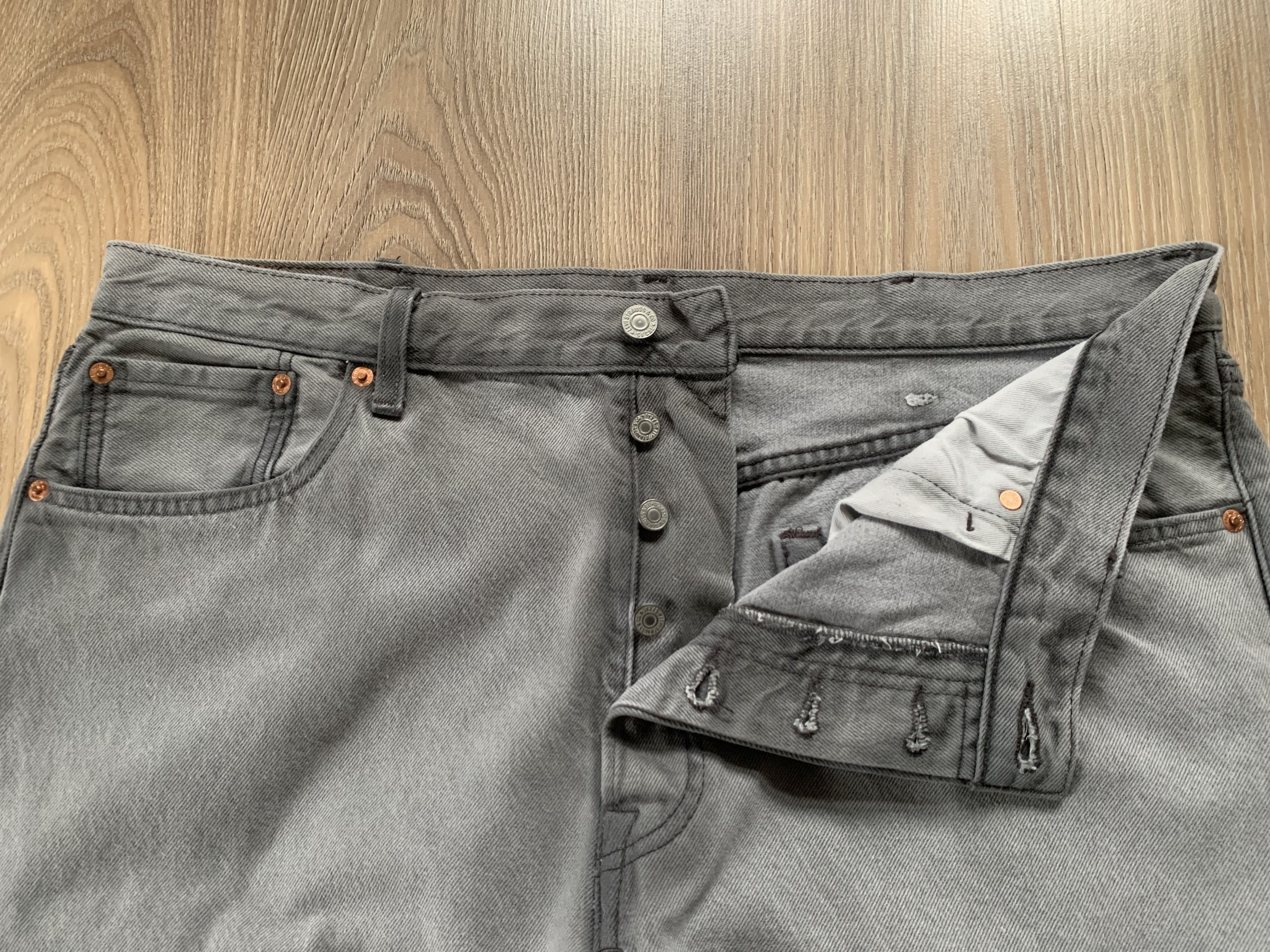 Levi's Levi's Premium 501 Gray Light Wax Button Fly Jeans Size US 38 / EU 54 - 5 Thumbnail
