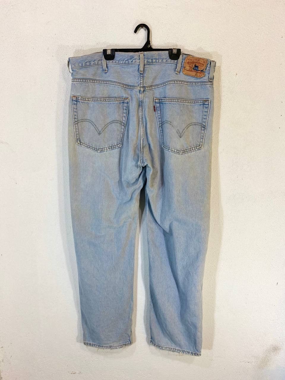Levi's vintage levis 550 relaxed fit distressed denim Size US 39 - 1 Thumbnail