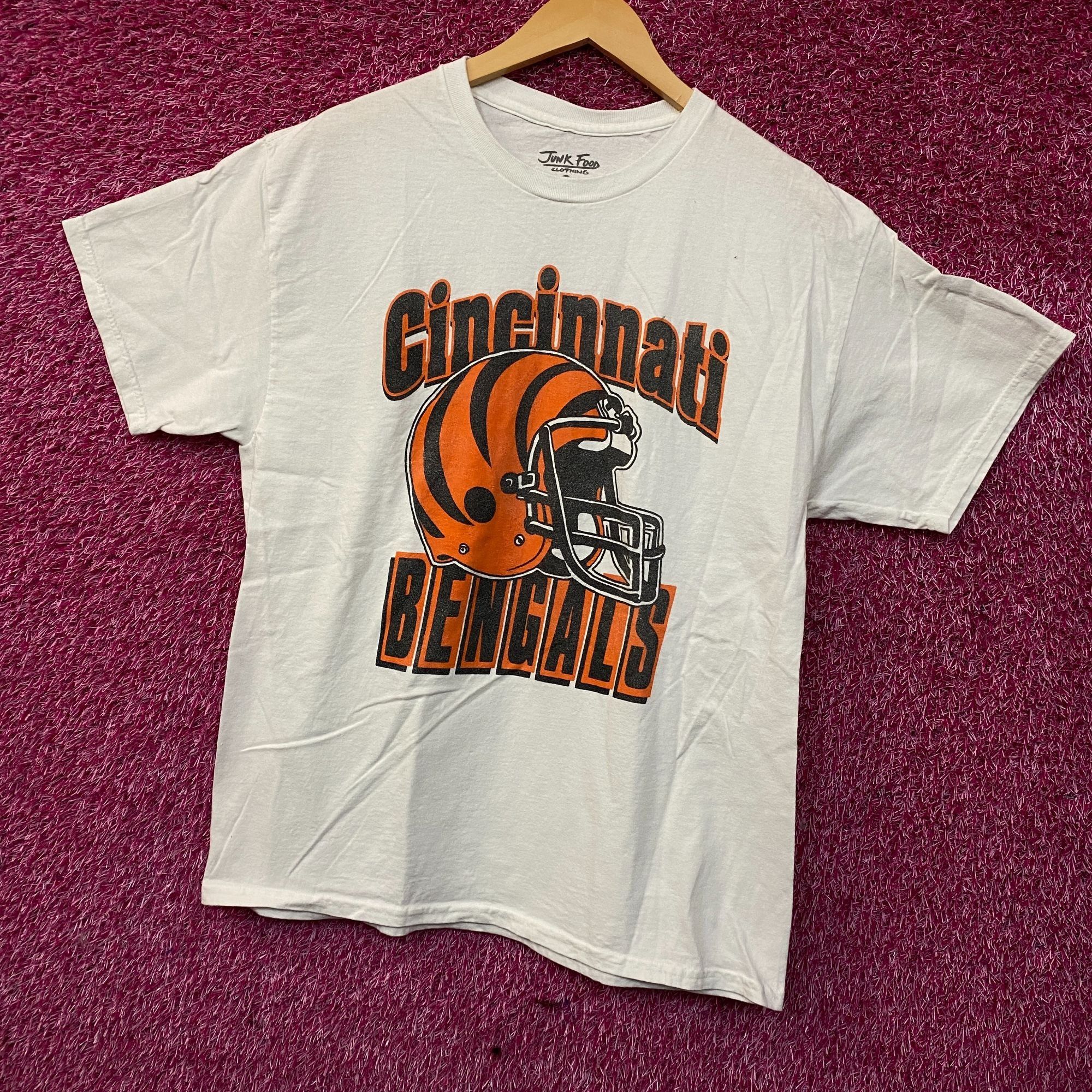 Junk Food Junk Food Clothing NFL Cincinnati Bengals Helmet Logo T-Shir Size US M / EU 48-50 / 2 - 3 Thumbnail