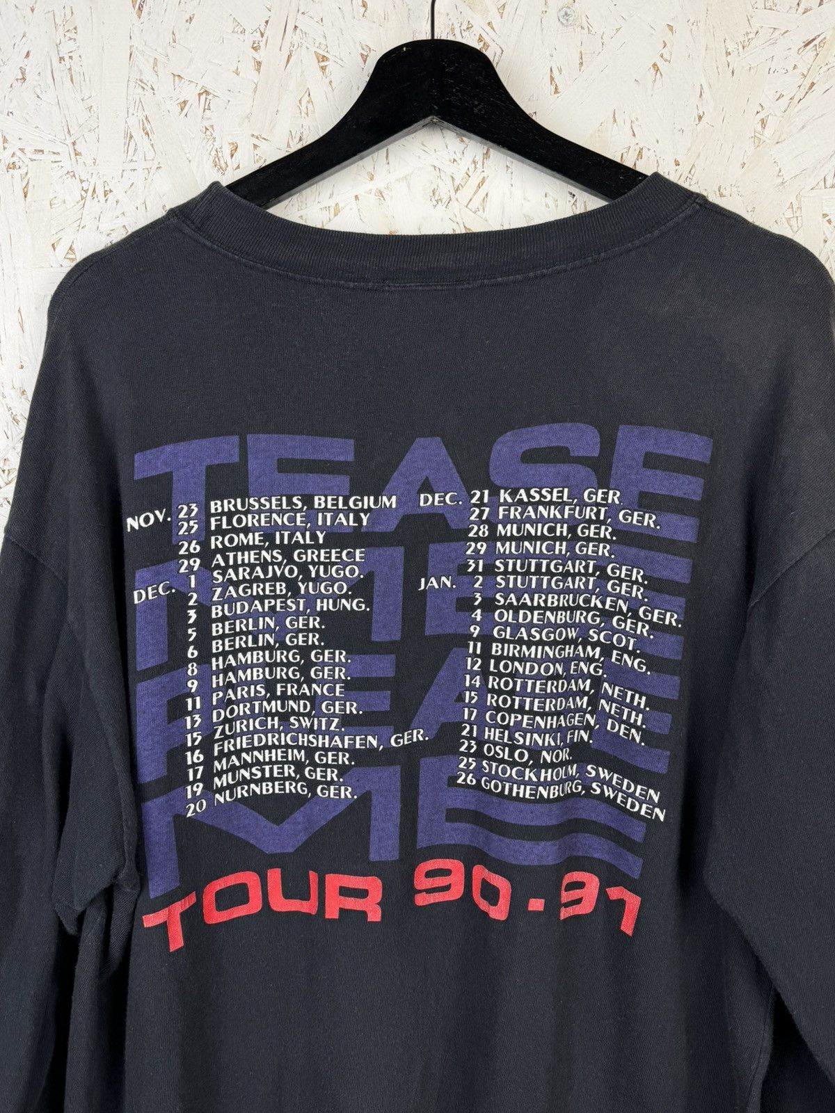 Band Tees 90s Scorpions Tease Me Please Me 1990/91 Tour Long Sleeve XL Size US XL / EU 56 / 4 - 6 Thumbnail