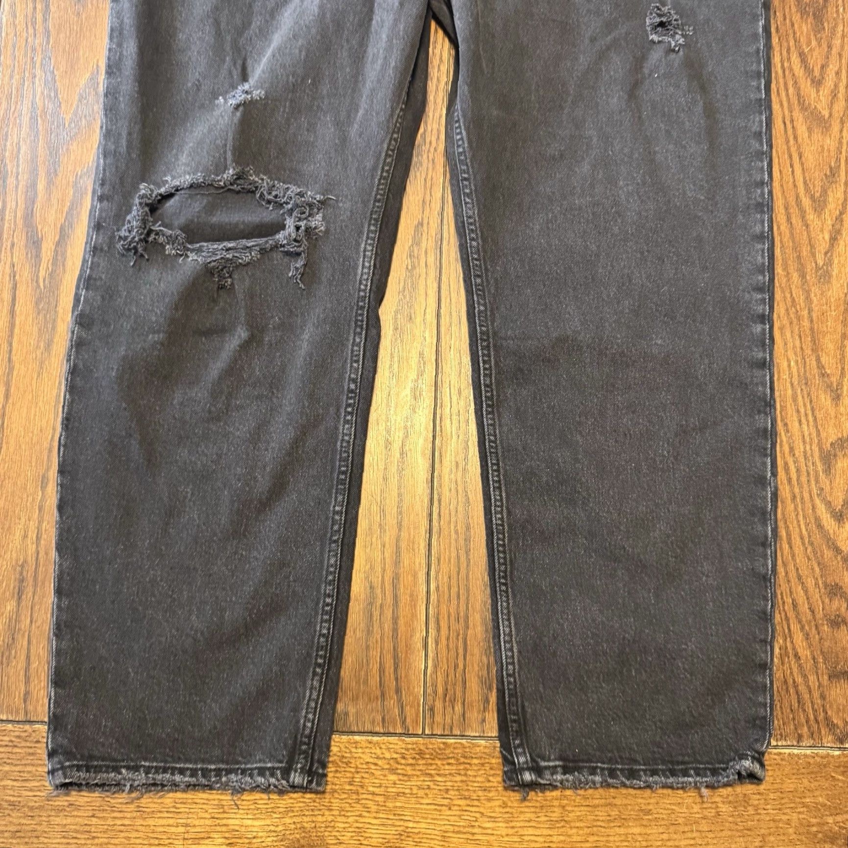 Abercrombie & Fitch Abercrombie The Dad High Rise Jeans 36 Black Straight 46x30 New Distress Womens Size 32" / US 10 / IT 46 - 2 Thumbnail