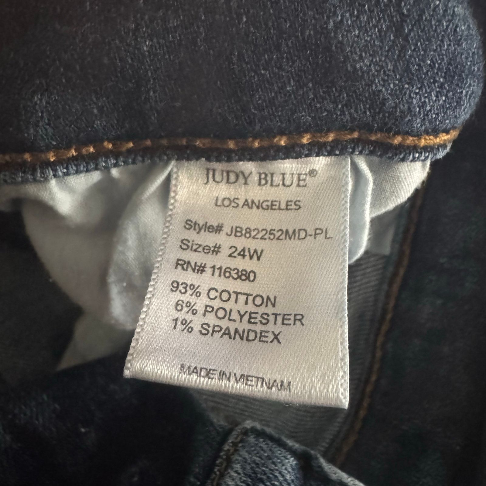 Judy Blue Judy Blue Women's Skinny Fit Denim Jeans 24W Medium Wash Size 42" / US 20 - 10 Thumbnail