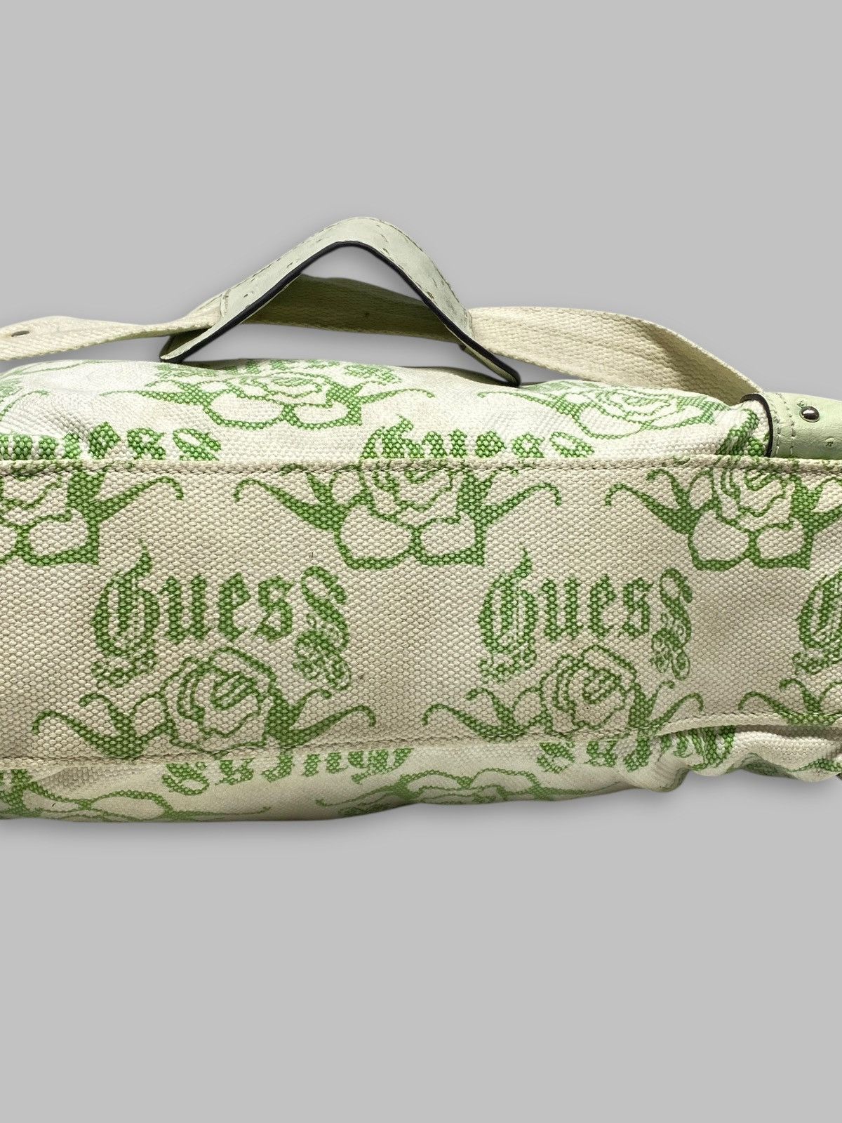 Guess 🔥 GUESS ROSE LOGO BAG Y2K GLAM GRUNGE PARIS HILTON ERA VIBES Size ONE SIZE - 17 Thumbnail